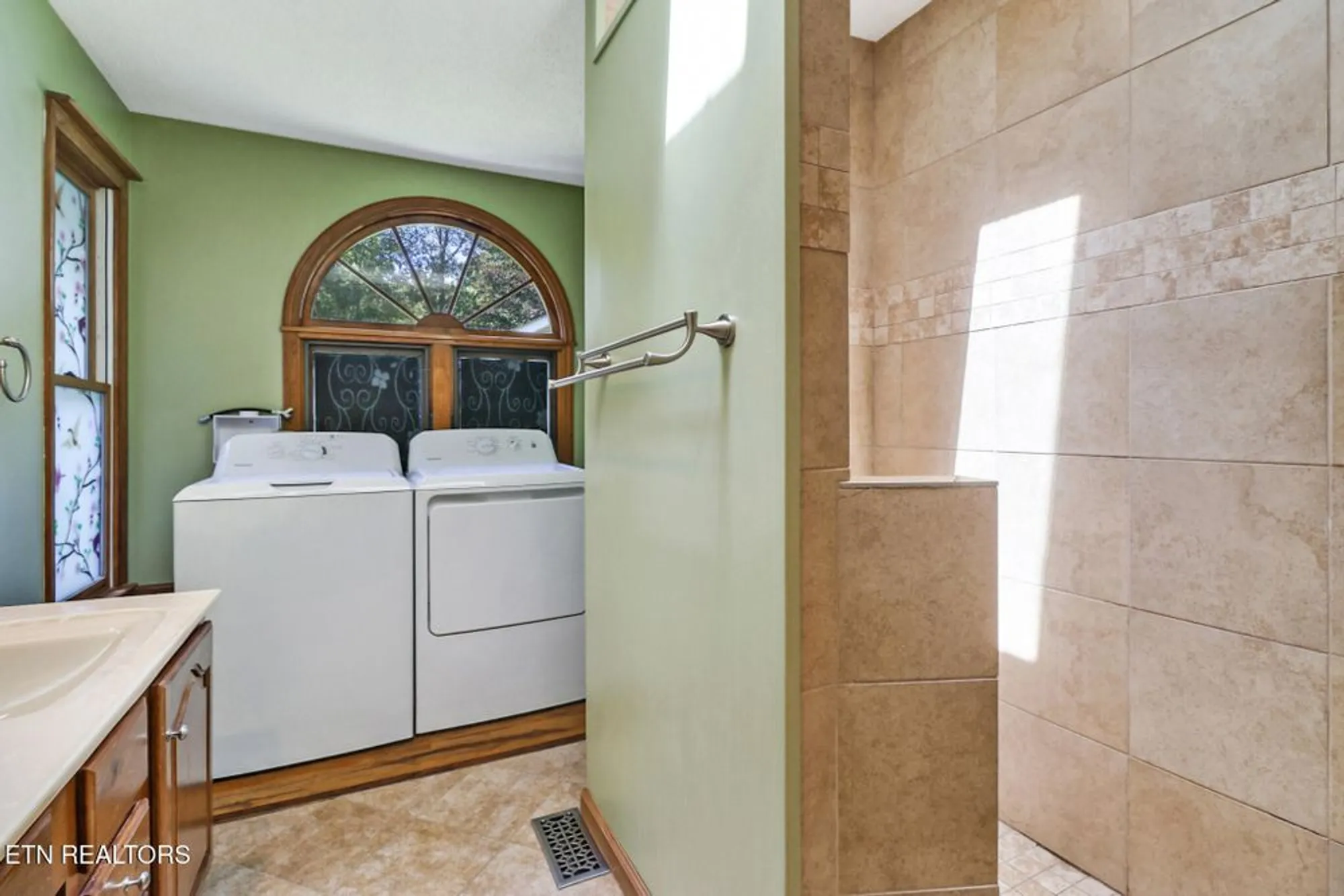 Property Slideshow image 31 of 51 | 143 sugarbush cir, Crossville, TN, 38558