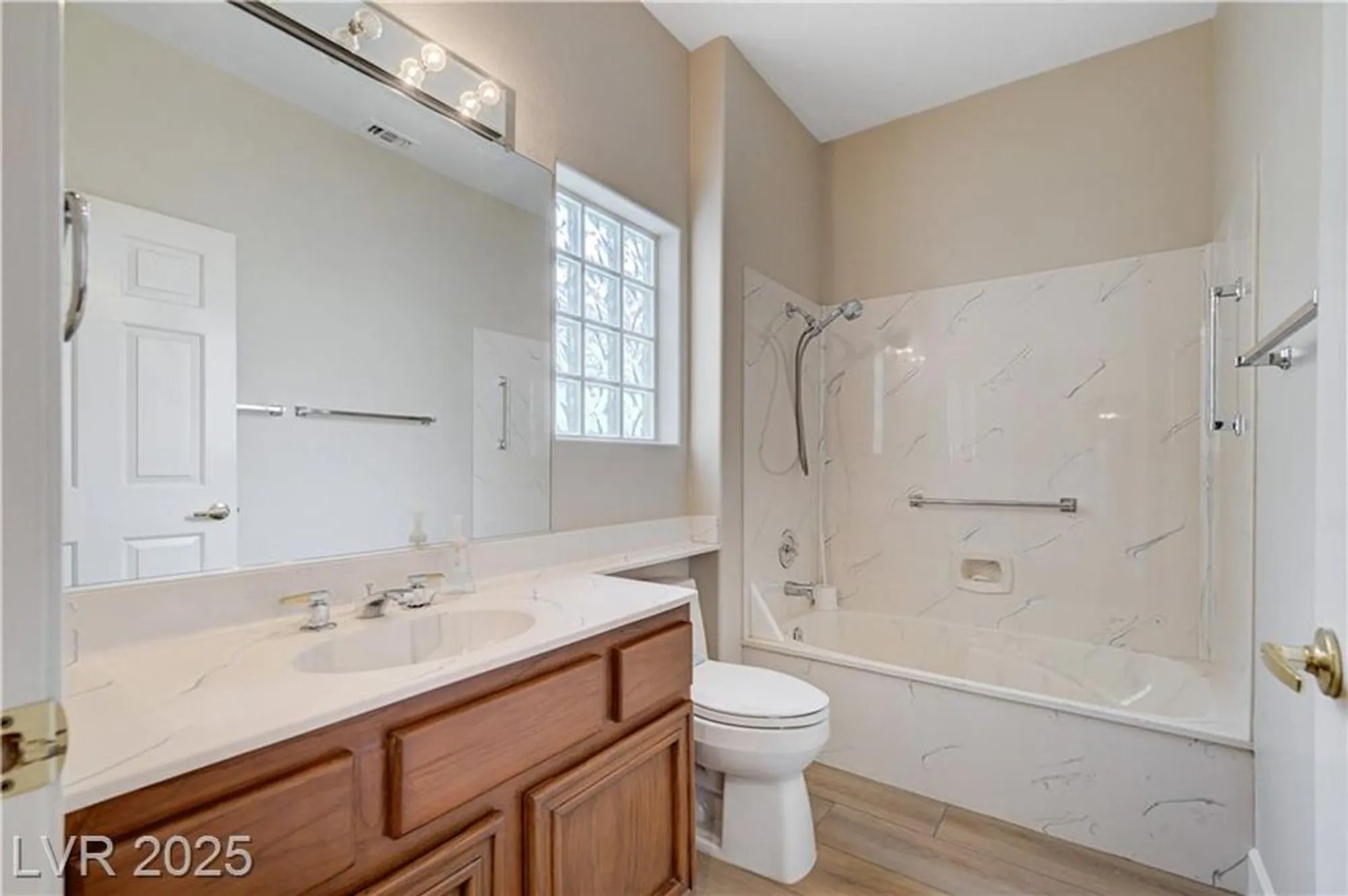 Property Slideshow image 43 of 77 | 2801 byron dr, Las Vegas, NV, 89134
