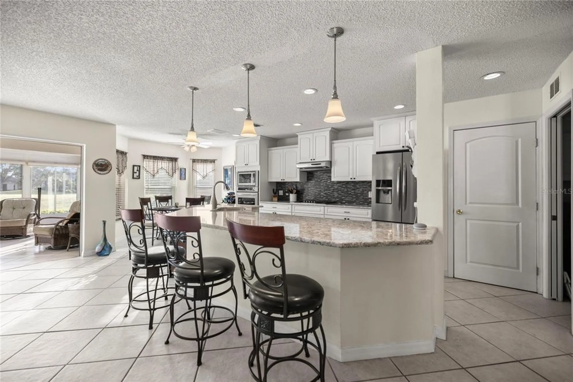 Property Slideshow image 7 of 31 | 9452 sw 93rd loop, Ocala, FL, 34481