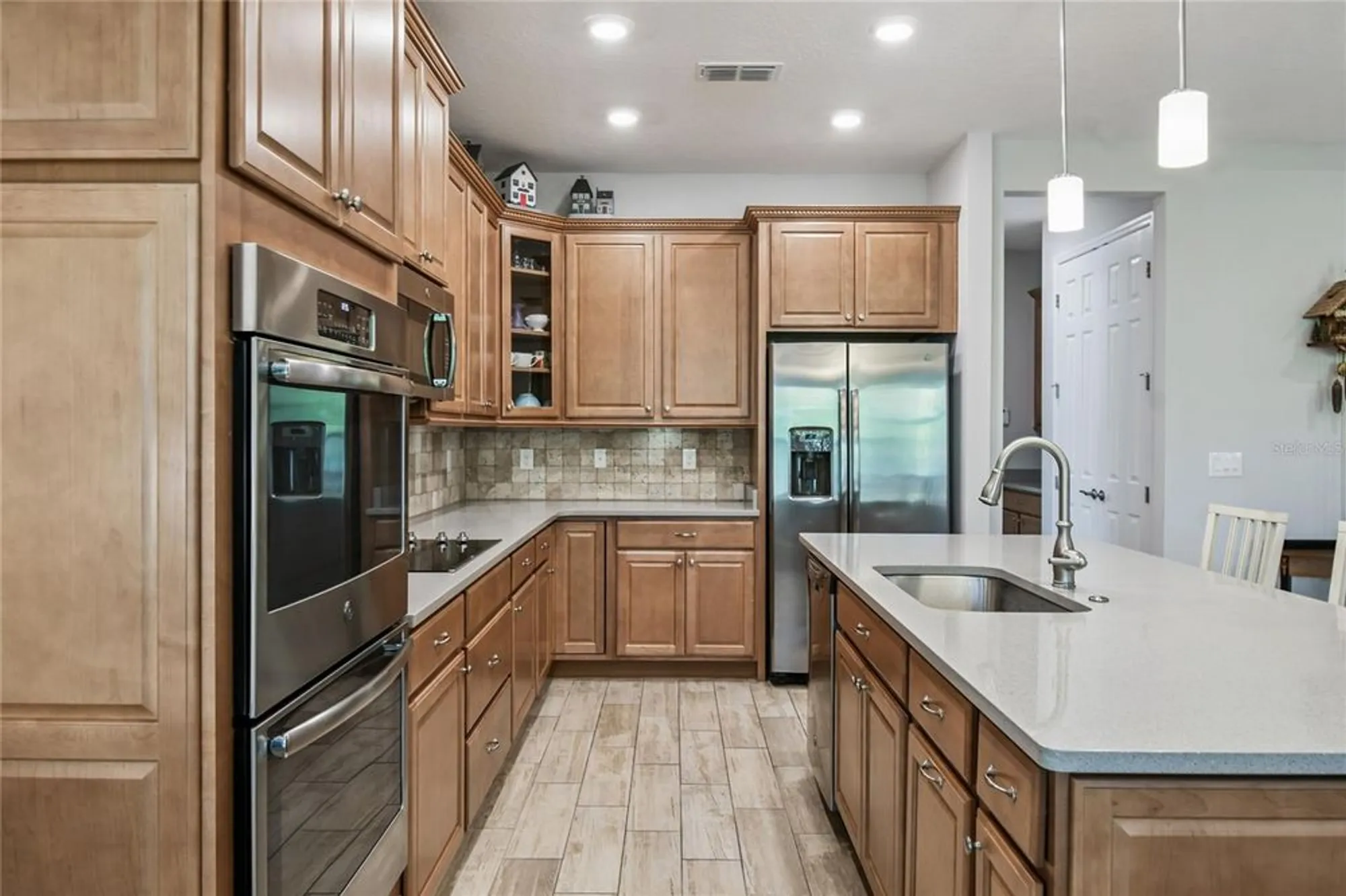 Property Slideshow image 16 of 67 | 461 treviso dr, Poinciana, FL, 34759