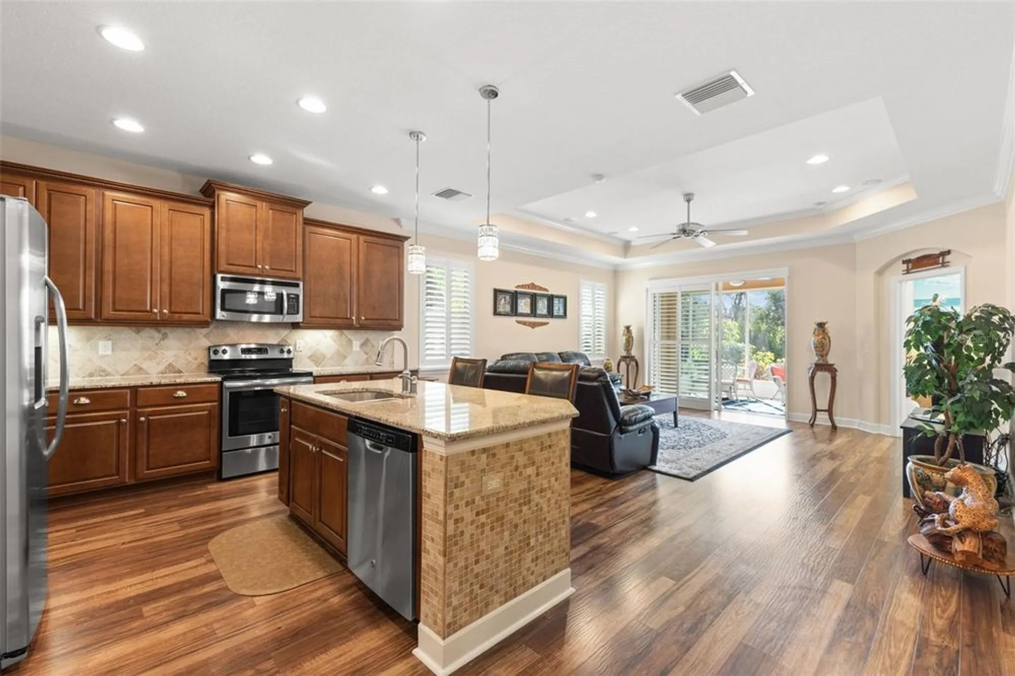 Property Slideshow image 14 of 66 | 2346 oakley green dr, Sun City Center, FL, 33573