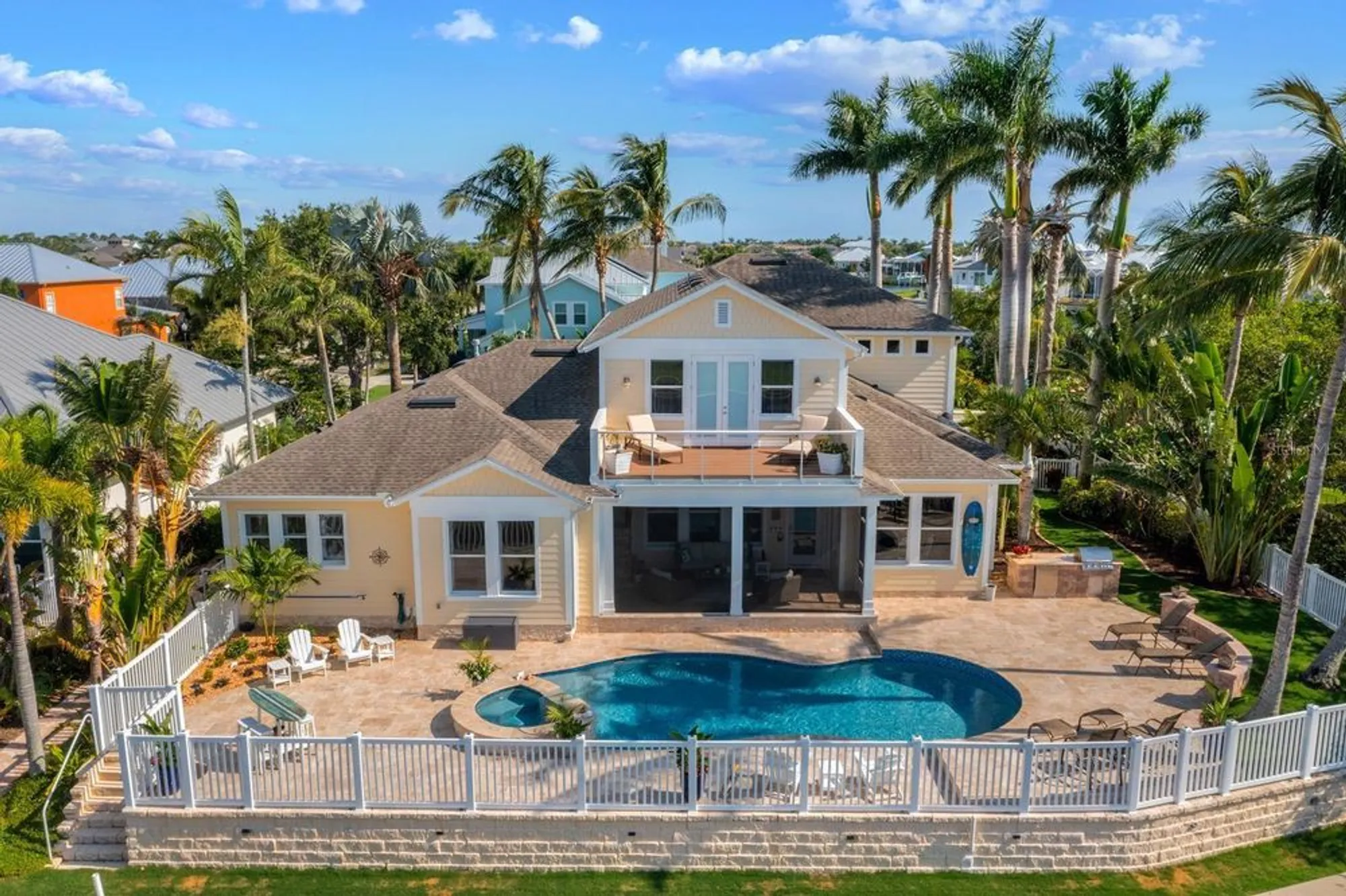 Property Slideshow image 38 of 45 | 703 islebay dr, Apollo Beach, FL, 33572