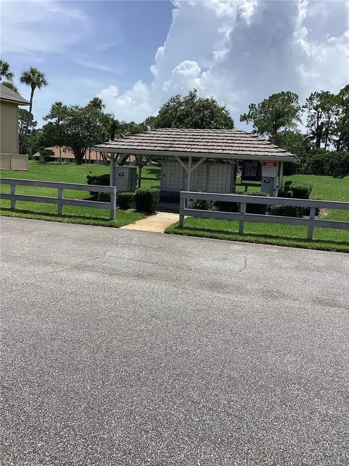 Property Slideshow image 26 of 37 | 133 blue heron dr d, Daytona Beach, FL, 32119