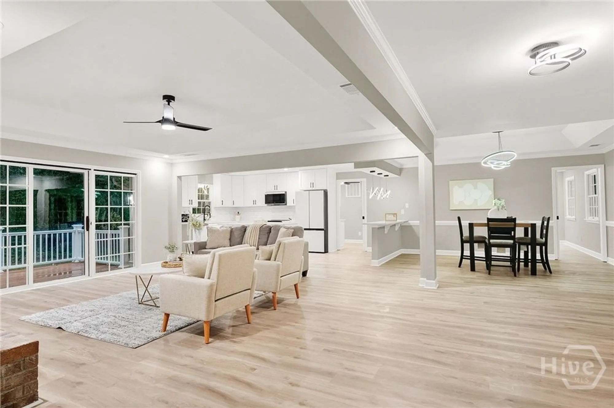 Property Slideshow image 9 of 54 | 5 fletcher ln, Savannah, GA, 31411