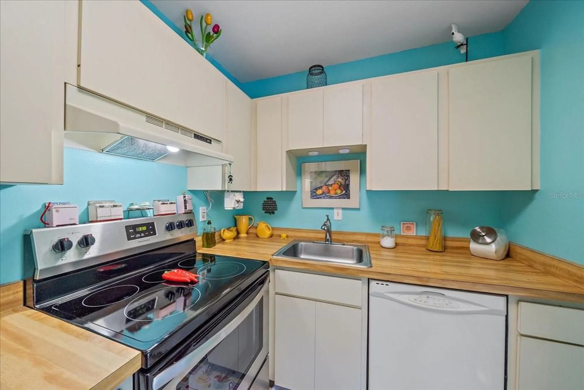 Property Slideshow image 6 of 34 | 6040 oak creek ln 1822, Bradenton, FL, 34210