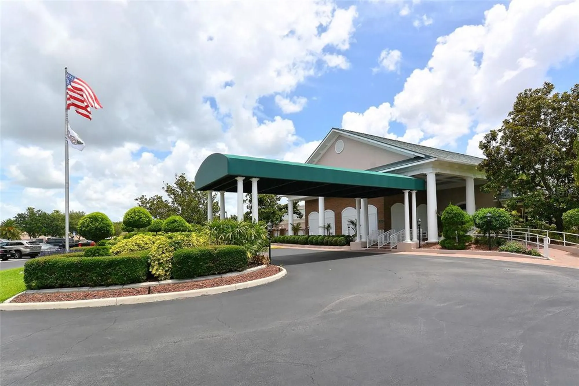 Property Slideshow image 31 of 61 | 6611 stone river rd 103, Bradenton, FL, 34203