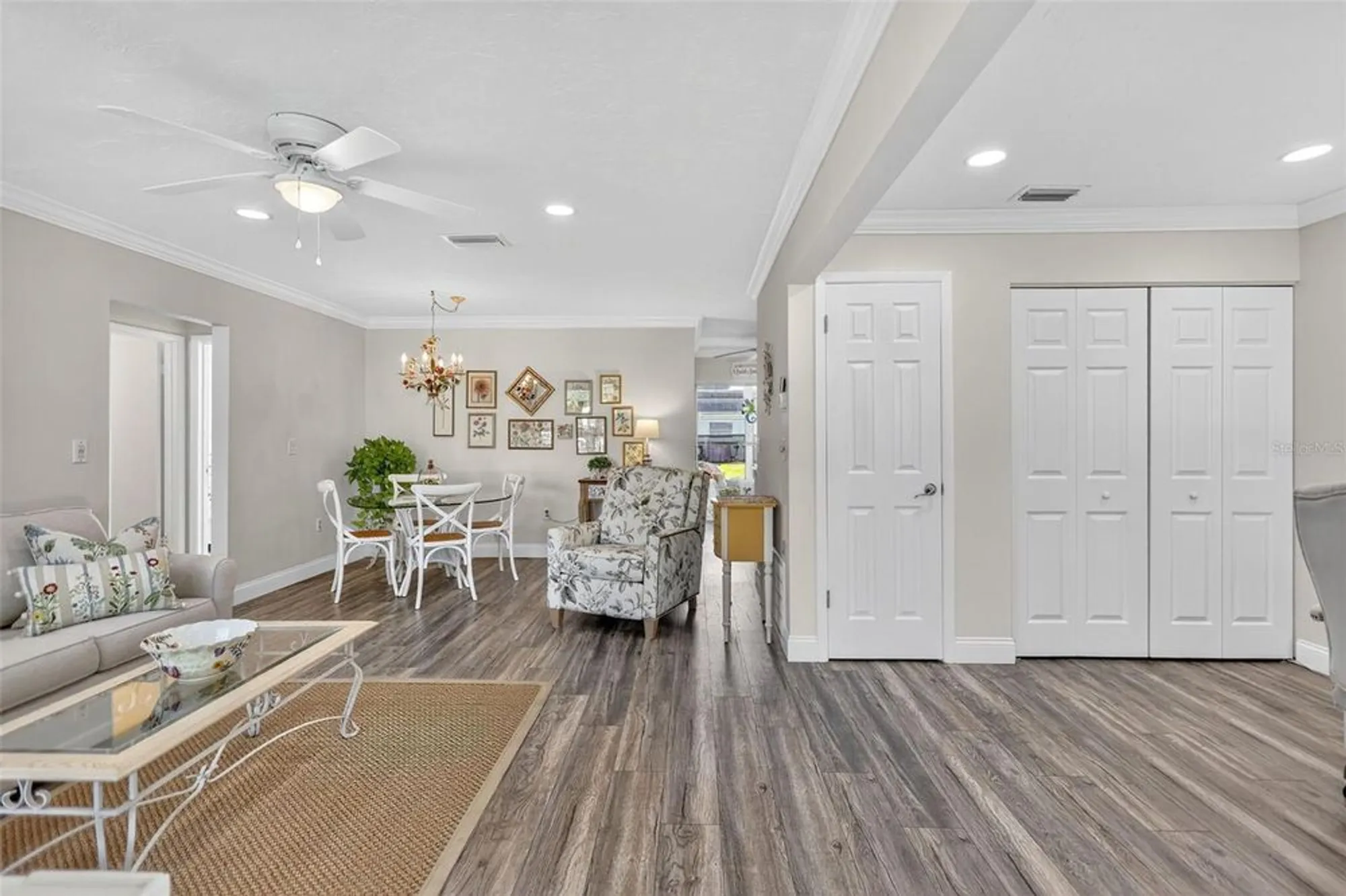 Property Slideshow image 6 of 48 | 4207 34th avenue dr w # 4207, Bradenton, FL, 34205