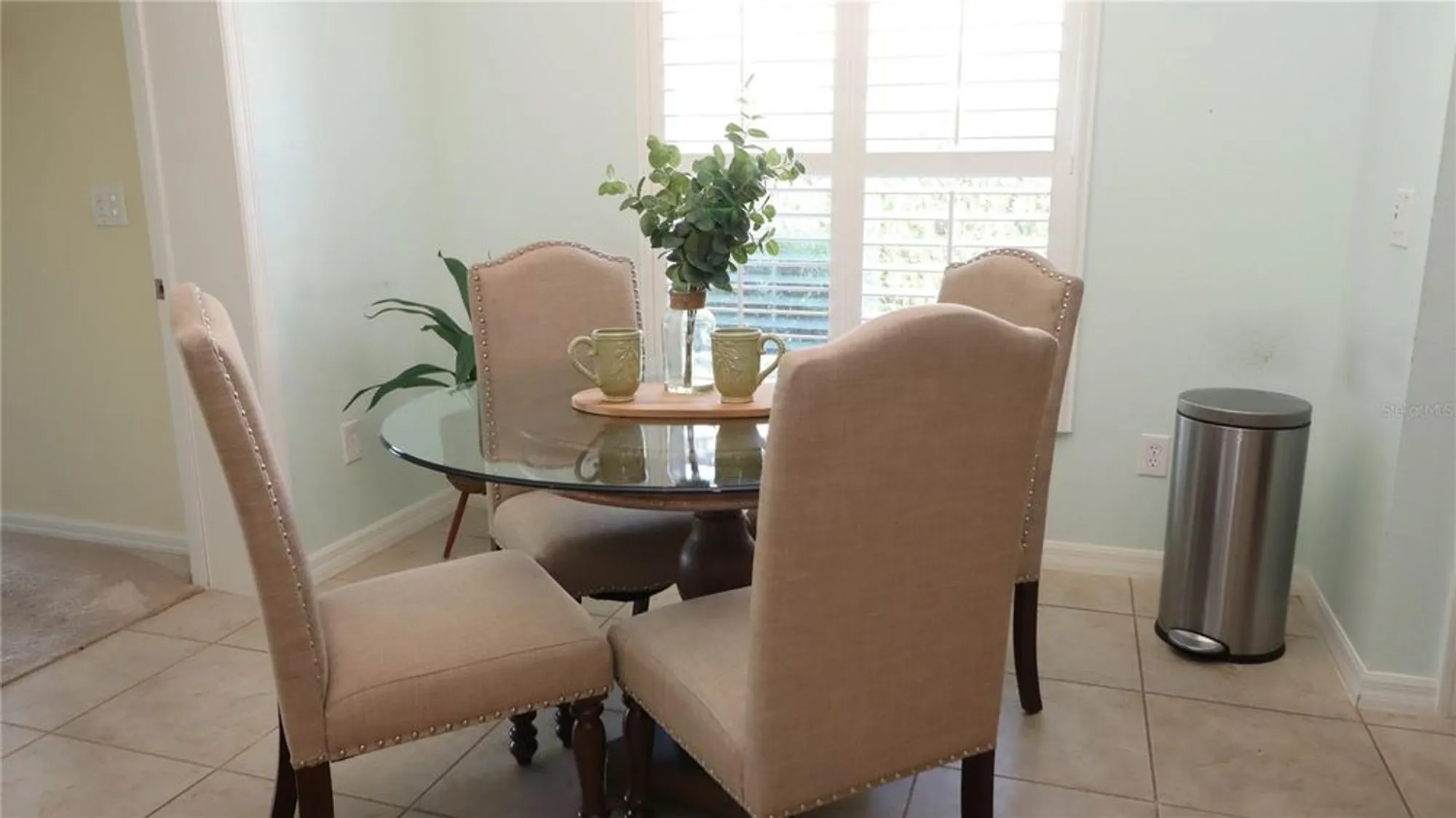 Property Slideshow image 13 of 60 | 1988 dove hollow run, The Villages, FL, 32162