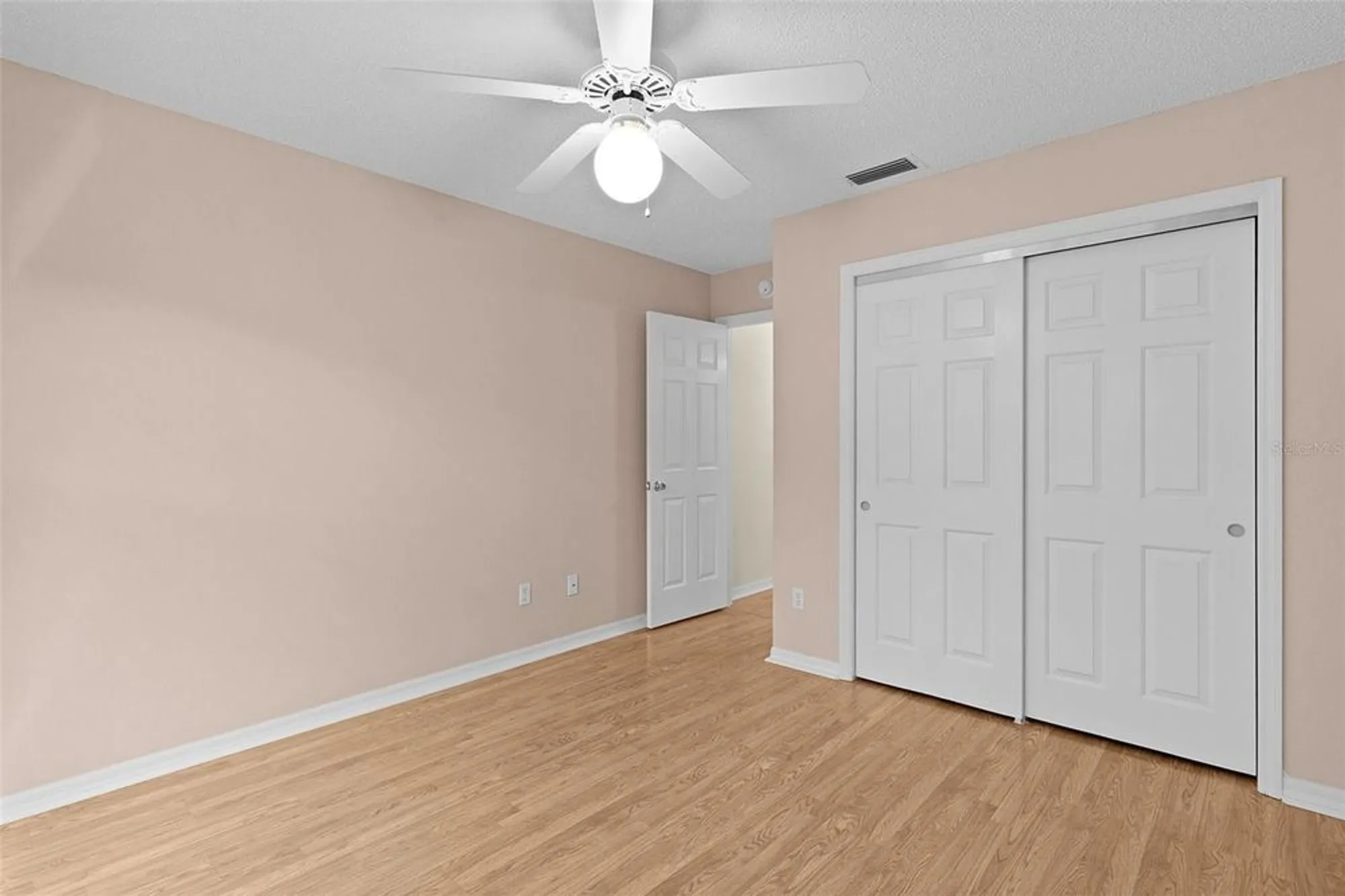 Property Slideshow image 28 of 44 | 912 ventura dr, The Villages, FL, 32159