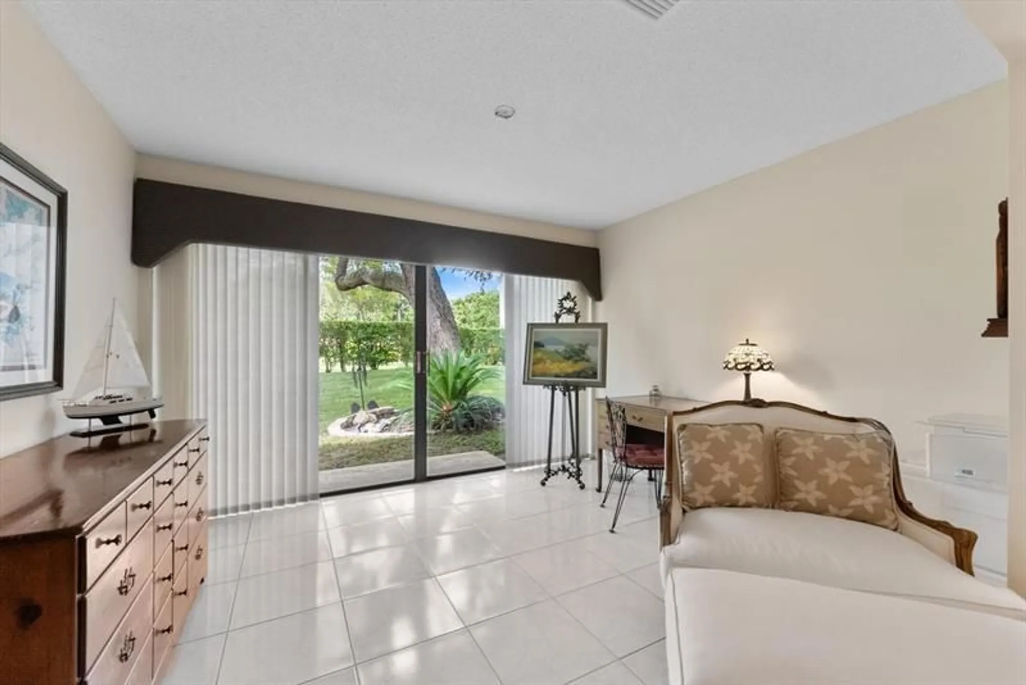Property Slideshow image 22 of 53 | 8333 springlake dr a, Boca Raton, FL, 33496