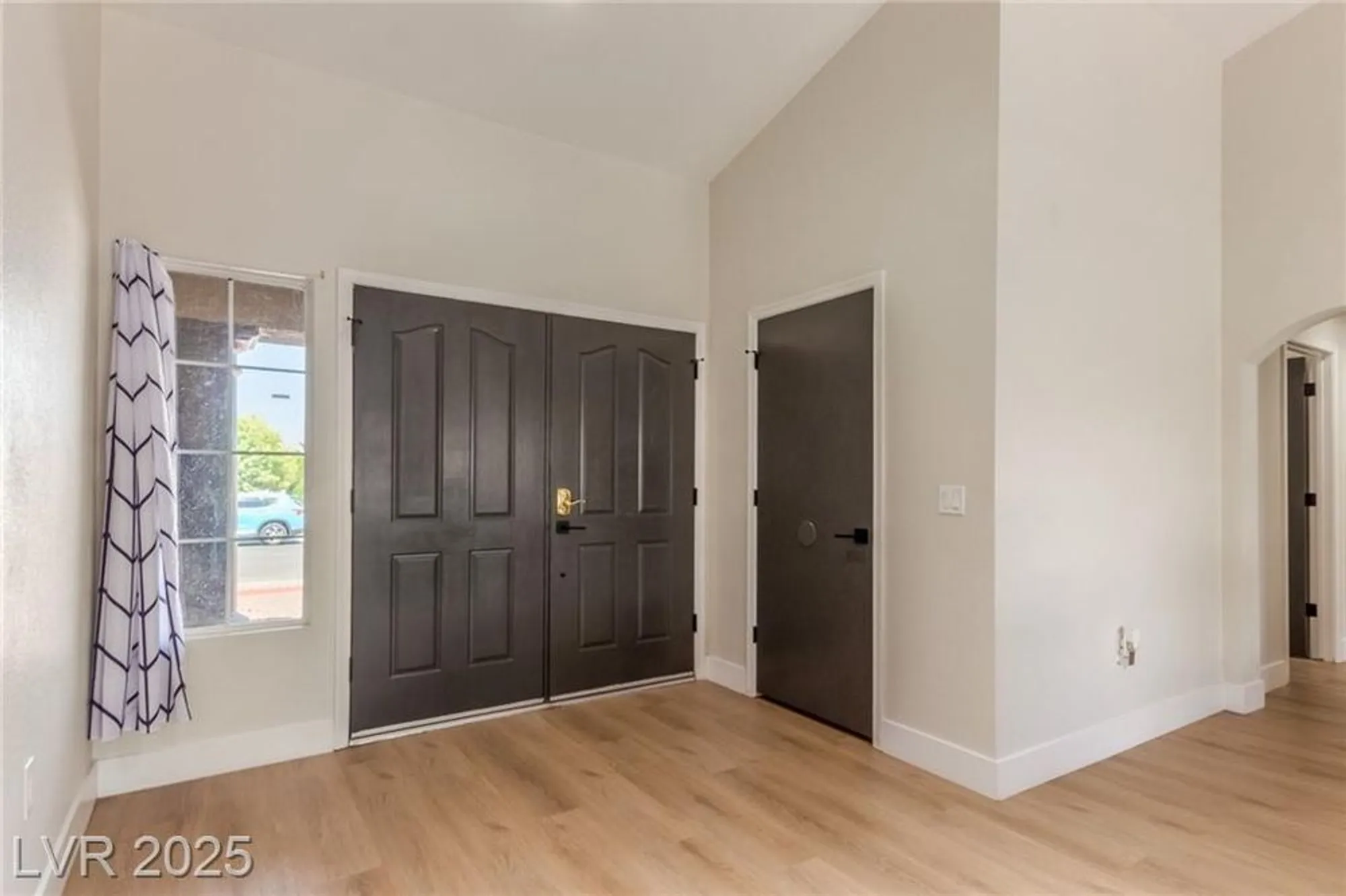 Property Slideshow image 5 of 42 | 8705 villa ridge dr, Las Vegas, NV, 89134