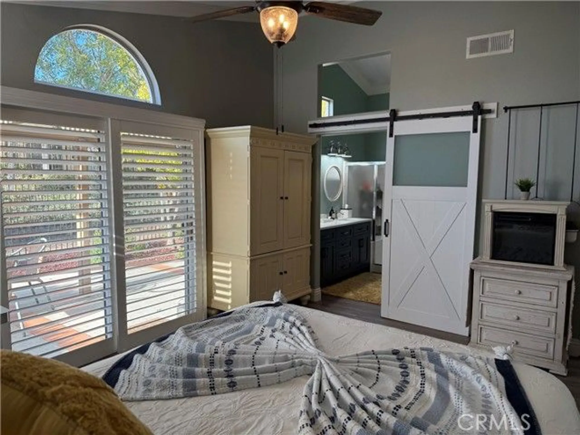 Property Slideshow image 46 of 59 | 40320 via calidad, Murrieta, CA, 92562
