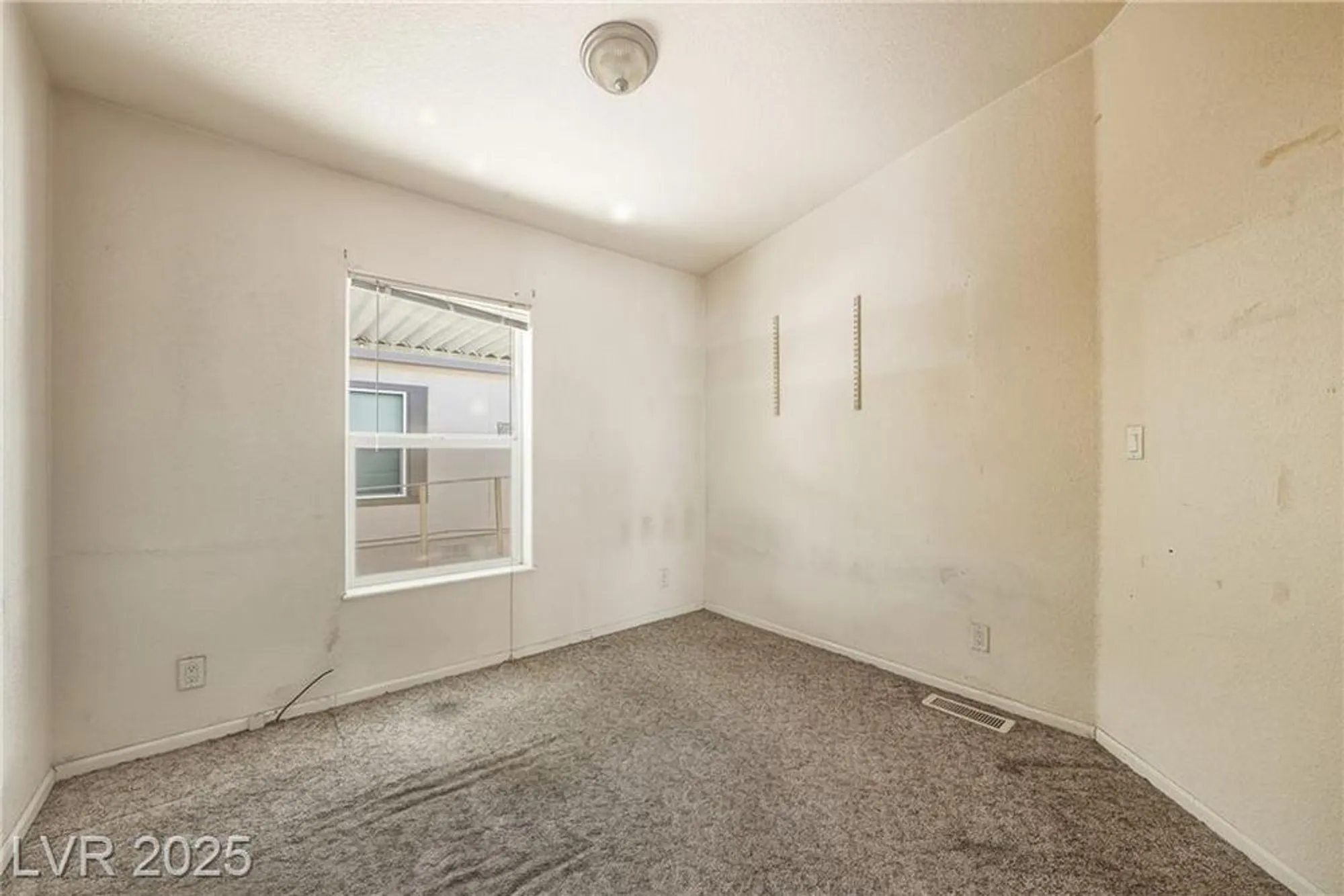 Property Slideshow image 14 of 27 | 380 bel air ave, Pahrump, NV, 89048