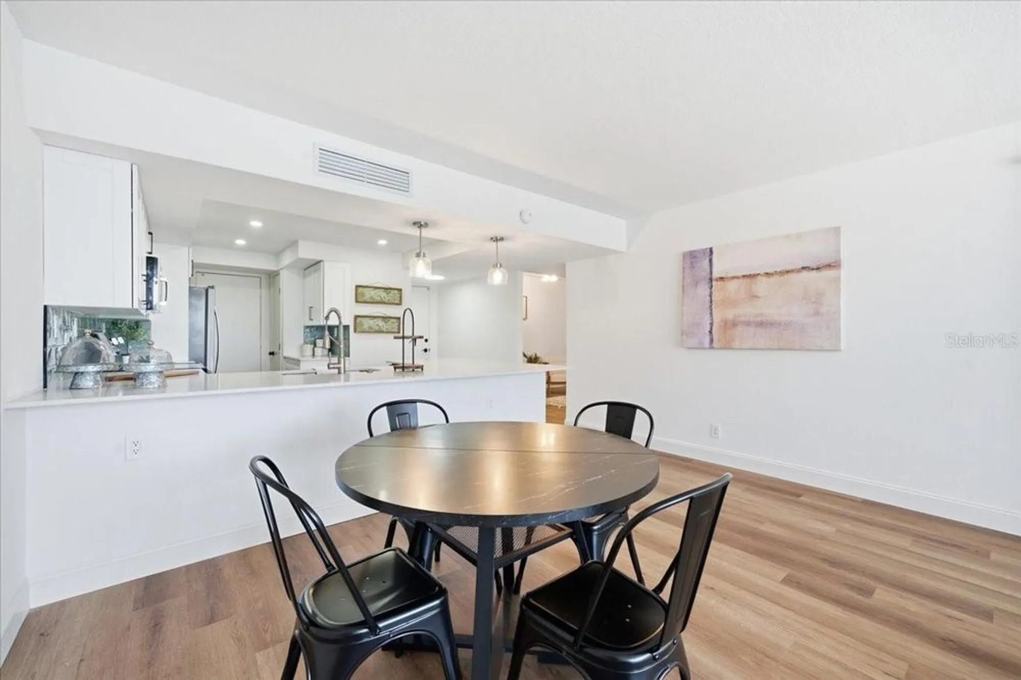 Property Slideshow image 13 of 62 | 7400 sun island dr 202, South Pasadena, FL, 33707