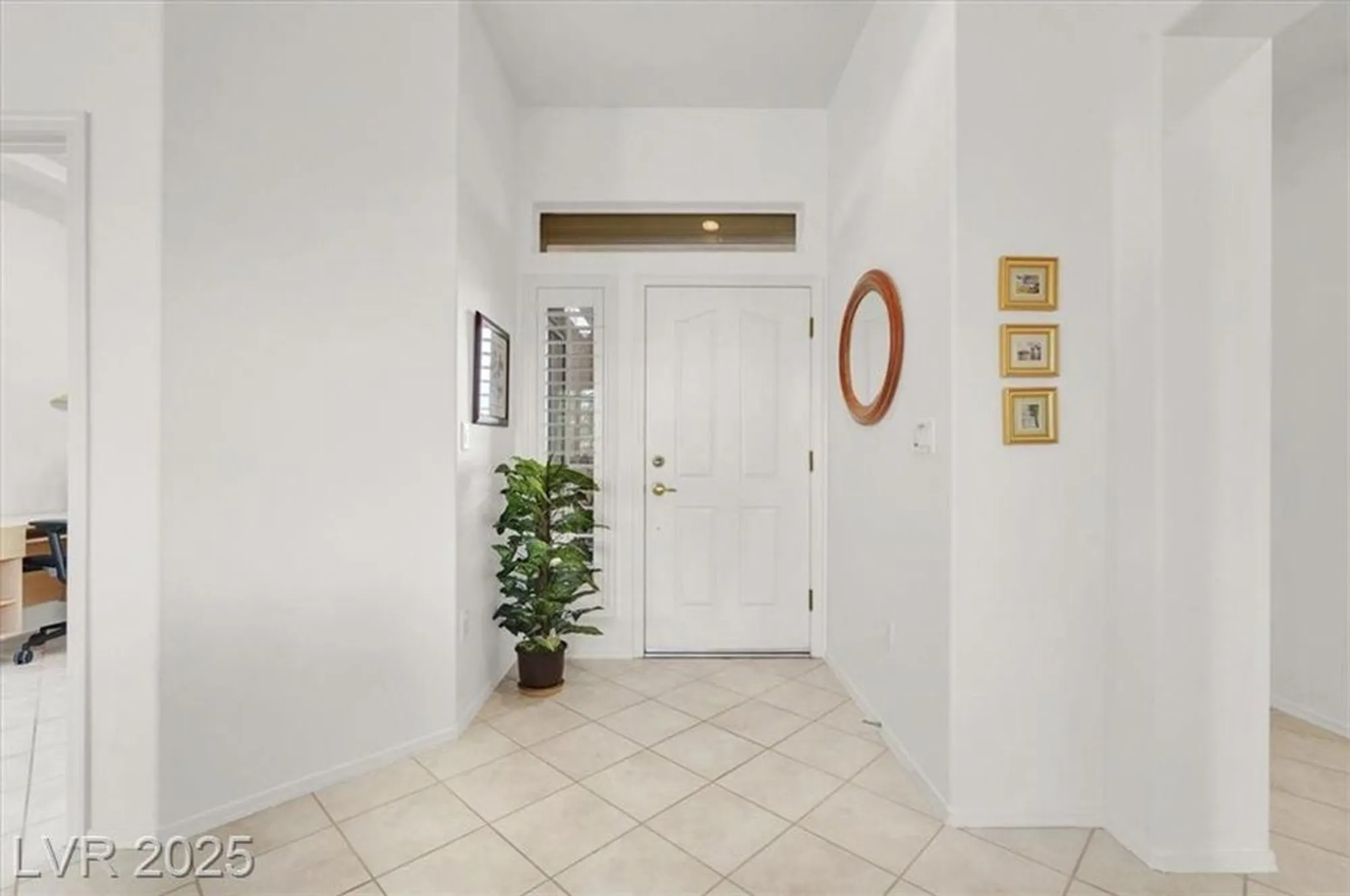 Property Slideshow image 6 of 41 | 10713 brinkwood ave, Las Vegas, NV, 89134