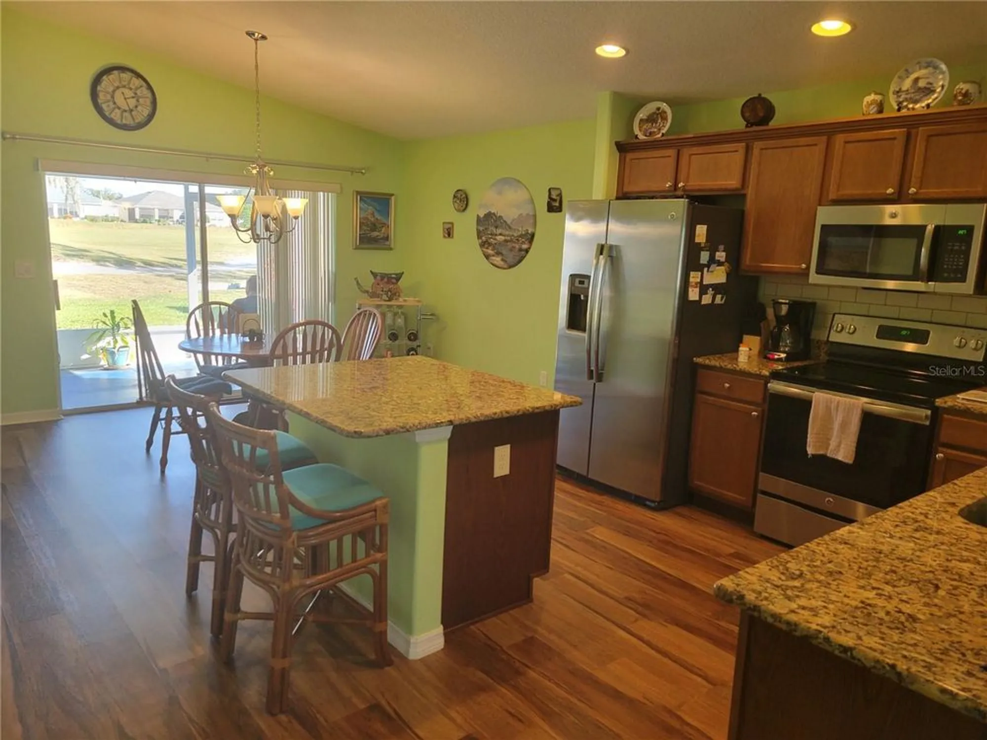 Property Slideshow image 39 of 55 | 27343 roanoke dr, Leesburg, FL, 34748