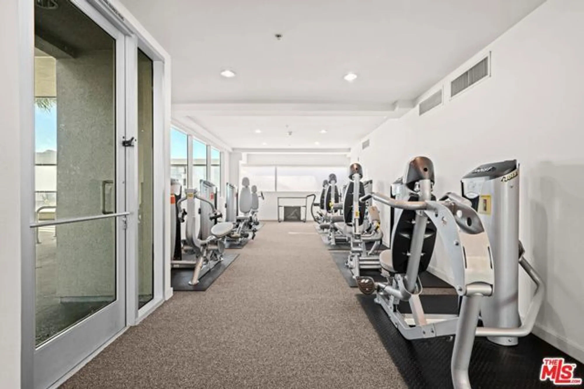 Property Slideshow image 33 of 35 | 267 s san pedro st unit 508, Los Angeles, CA, 90012