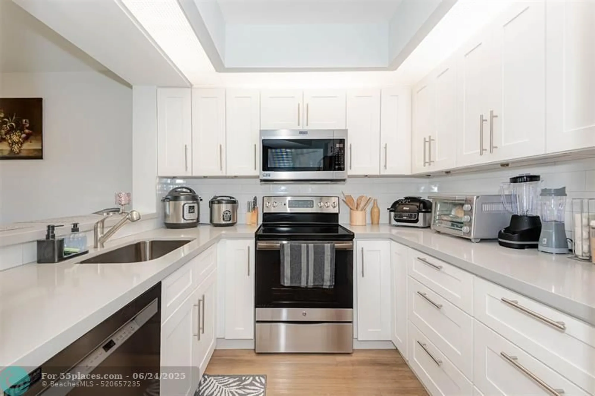 Property Slideshow image 2 of 33 | 701 sw 128th ave f304, Pembroke Pines, FL, 33027