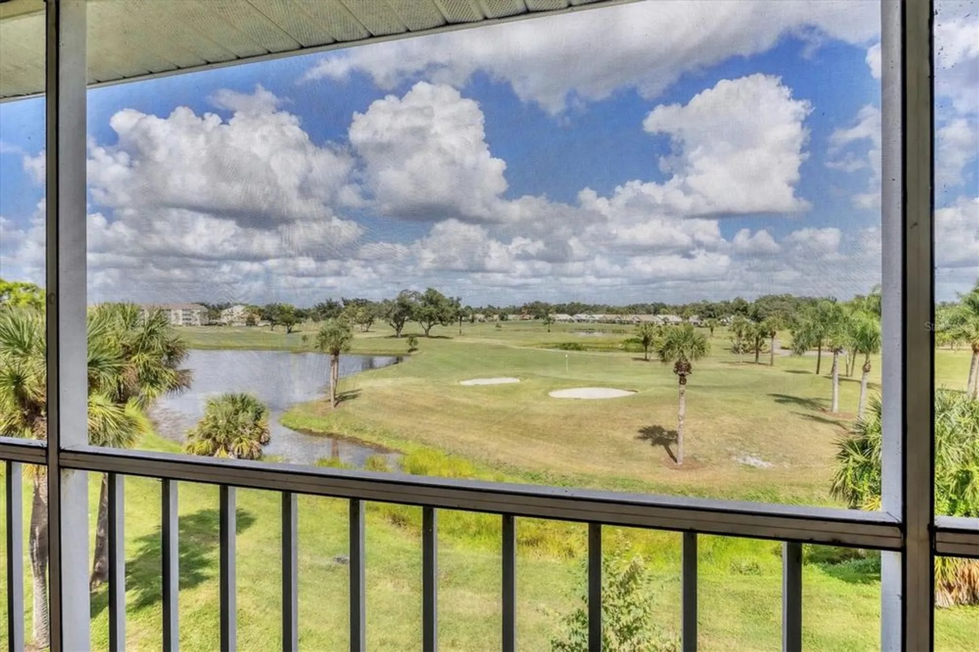 Property Slideshow image 32 of 61 | 408 cerromar cir 331, Venice, FL, 34293