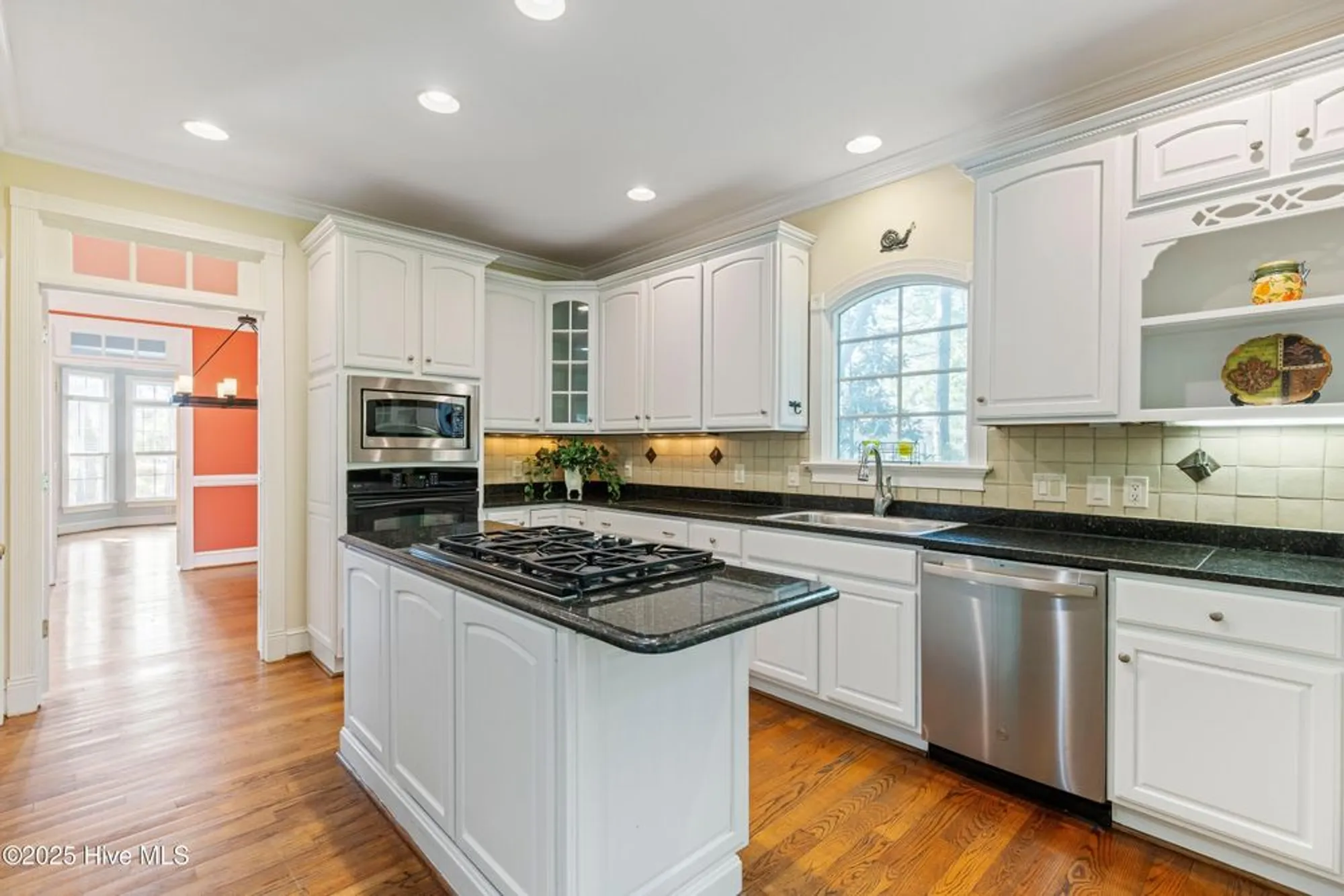 Property Slideshow image 14 of 51 | 4260 loblolly cir se, Southport, NC, 28461