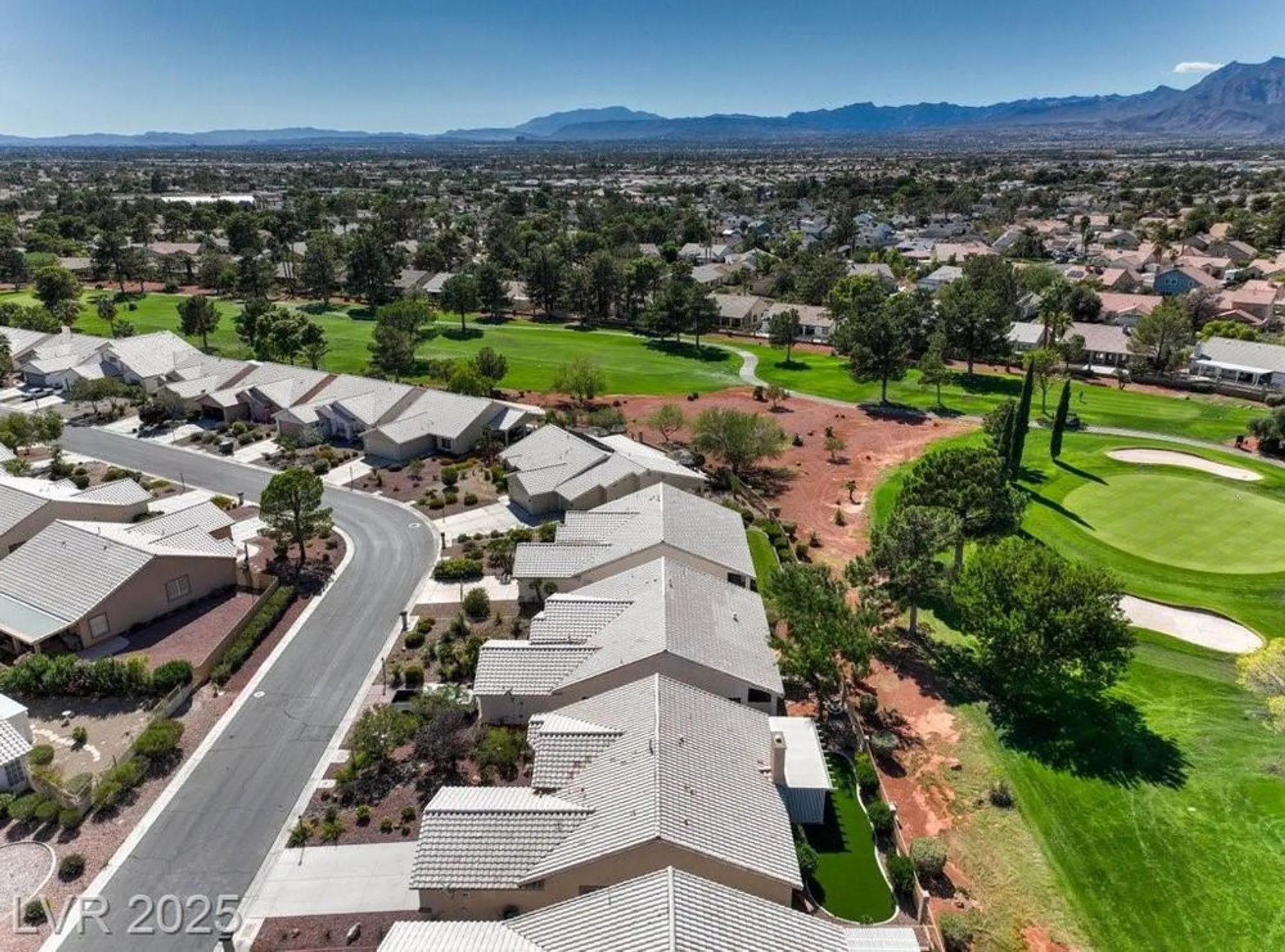 Property Slideshow image 5 of 63 | 5433 honey mesquite ln, Las Vegas, NV, 89130