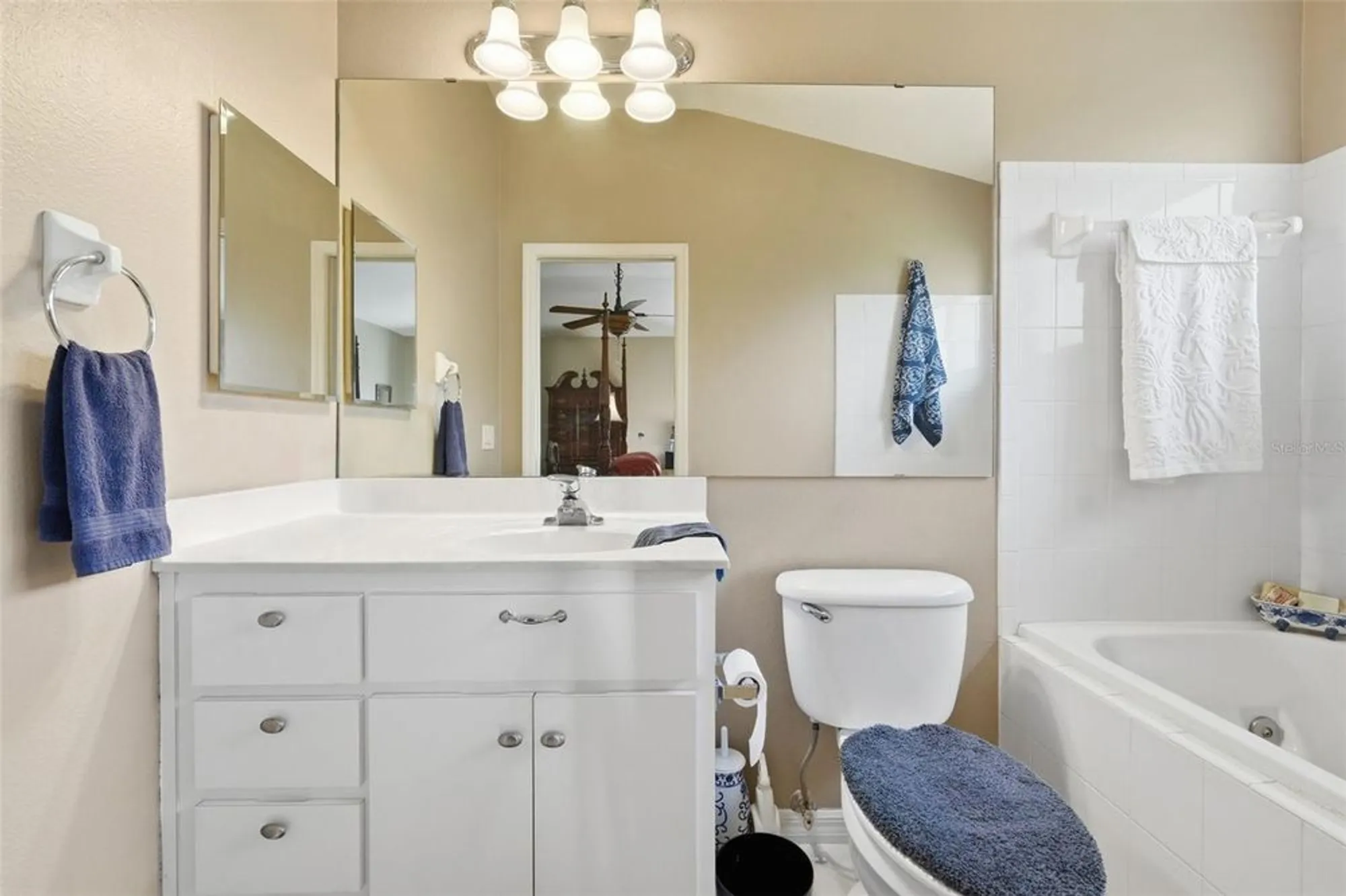 Property Slideshow image 22 of 38 | 6153 sailboat ave, Tavares, FL, 32778