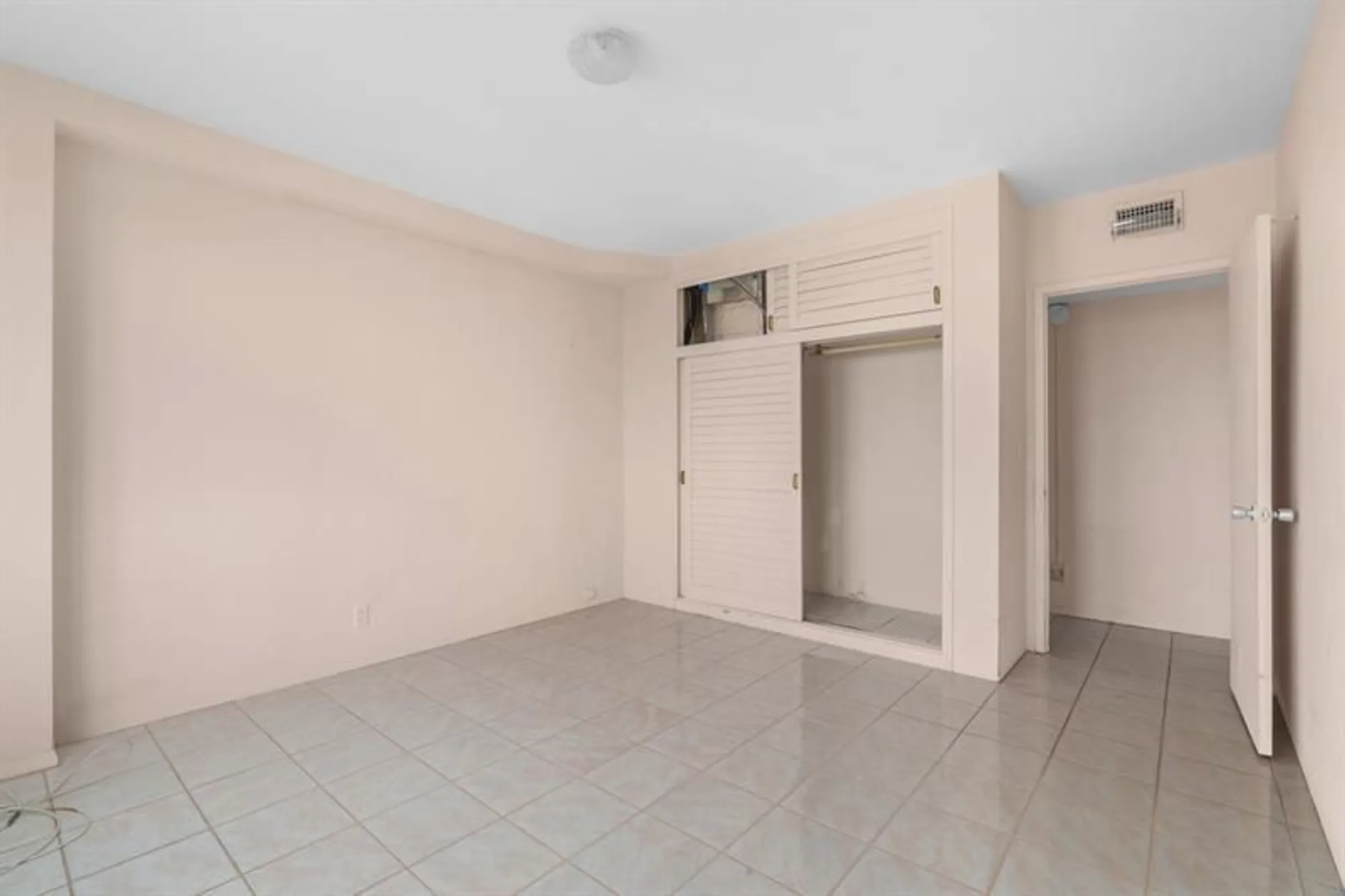 Property Slideshow image 23 of 46 | 3233 ne 34th st 508, Fort Lauderdale, FL, 33308