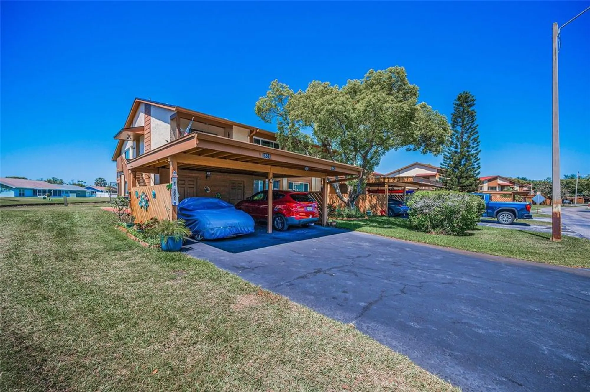 Property Slideshow image 4 of 89 | 3847 lighthouse way # 3847, New Port Richey, FL, 34652