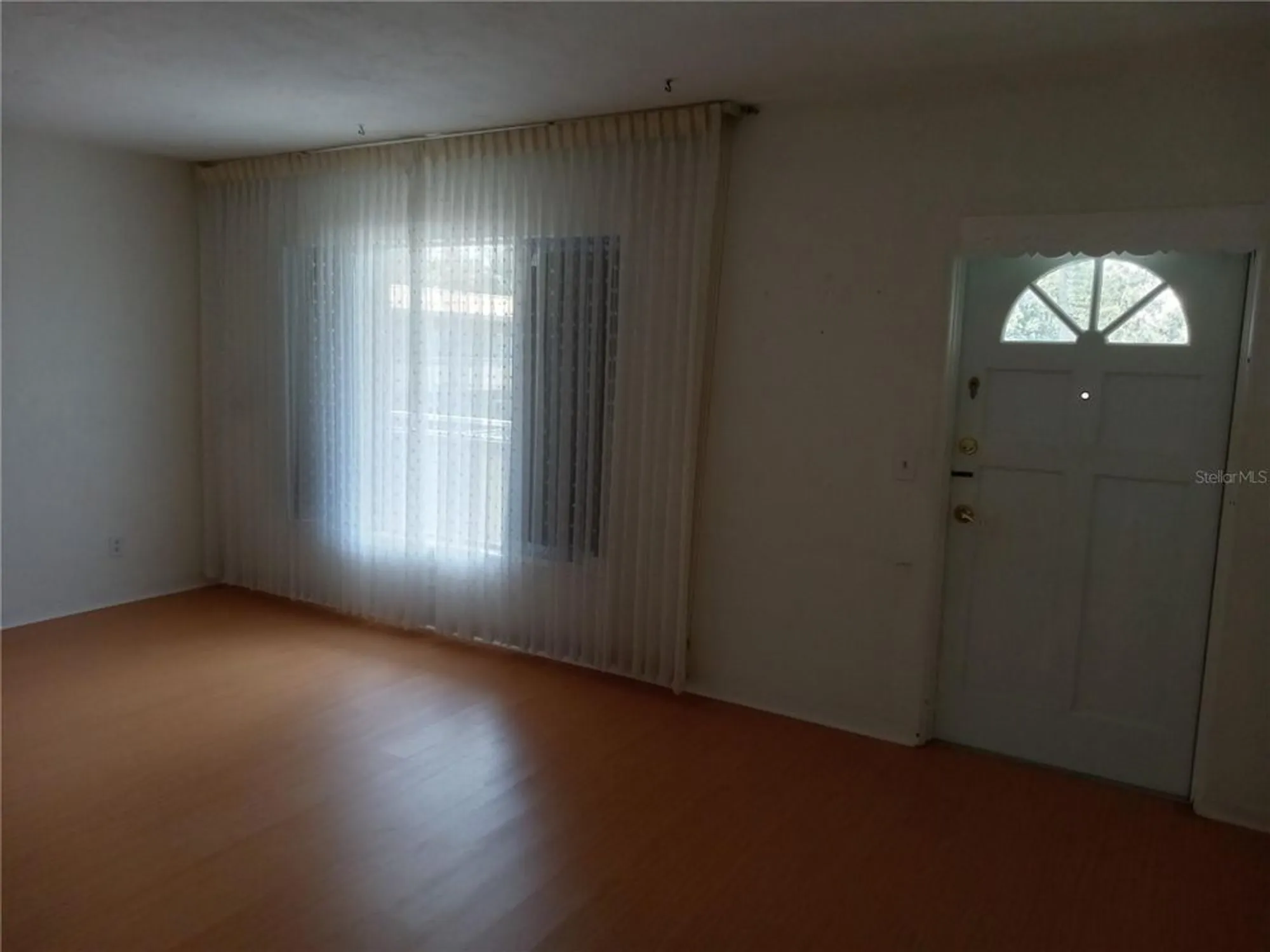 Property Slideshow image 10 of 40 | 2462 brazilia dr 64, Clearwater, FL, 33763