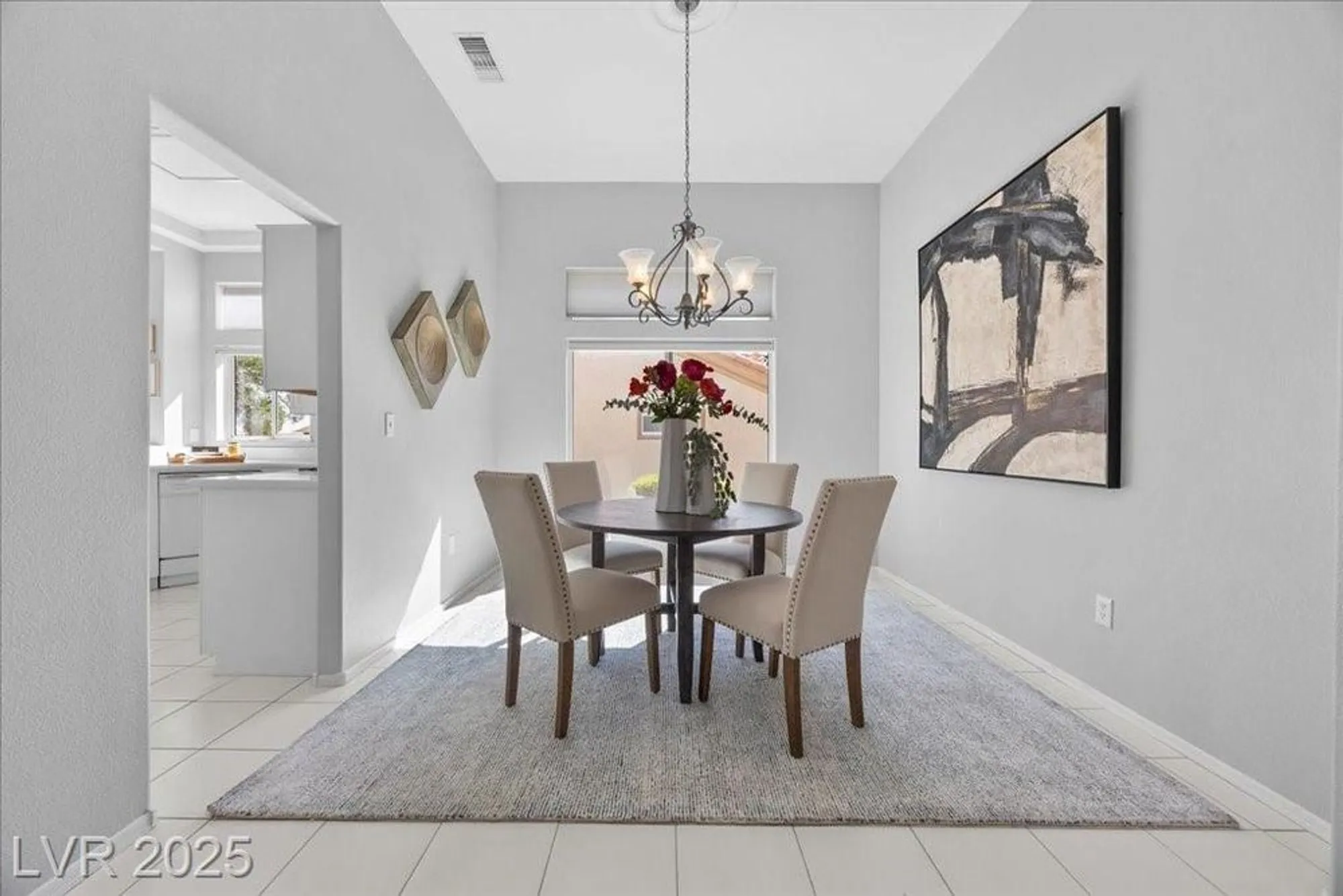 Property Slideshow image 11 of 33 | 9352 villa ridge dr, Las Vegas, NV, 89134