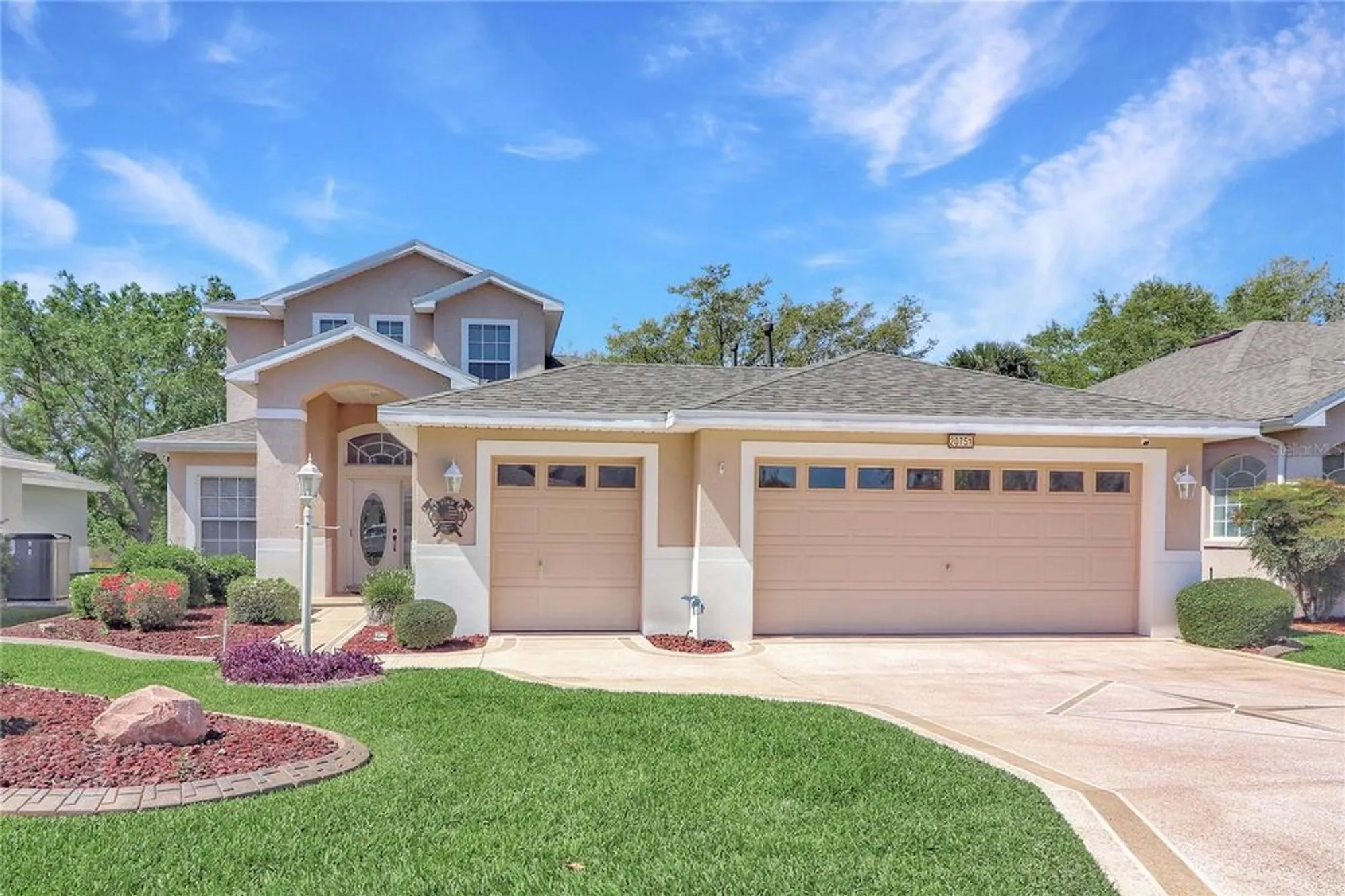 Property Slideshow image 1 of 46 | 20751 queen alexandra dr, Leesburg, FL, 34748