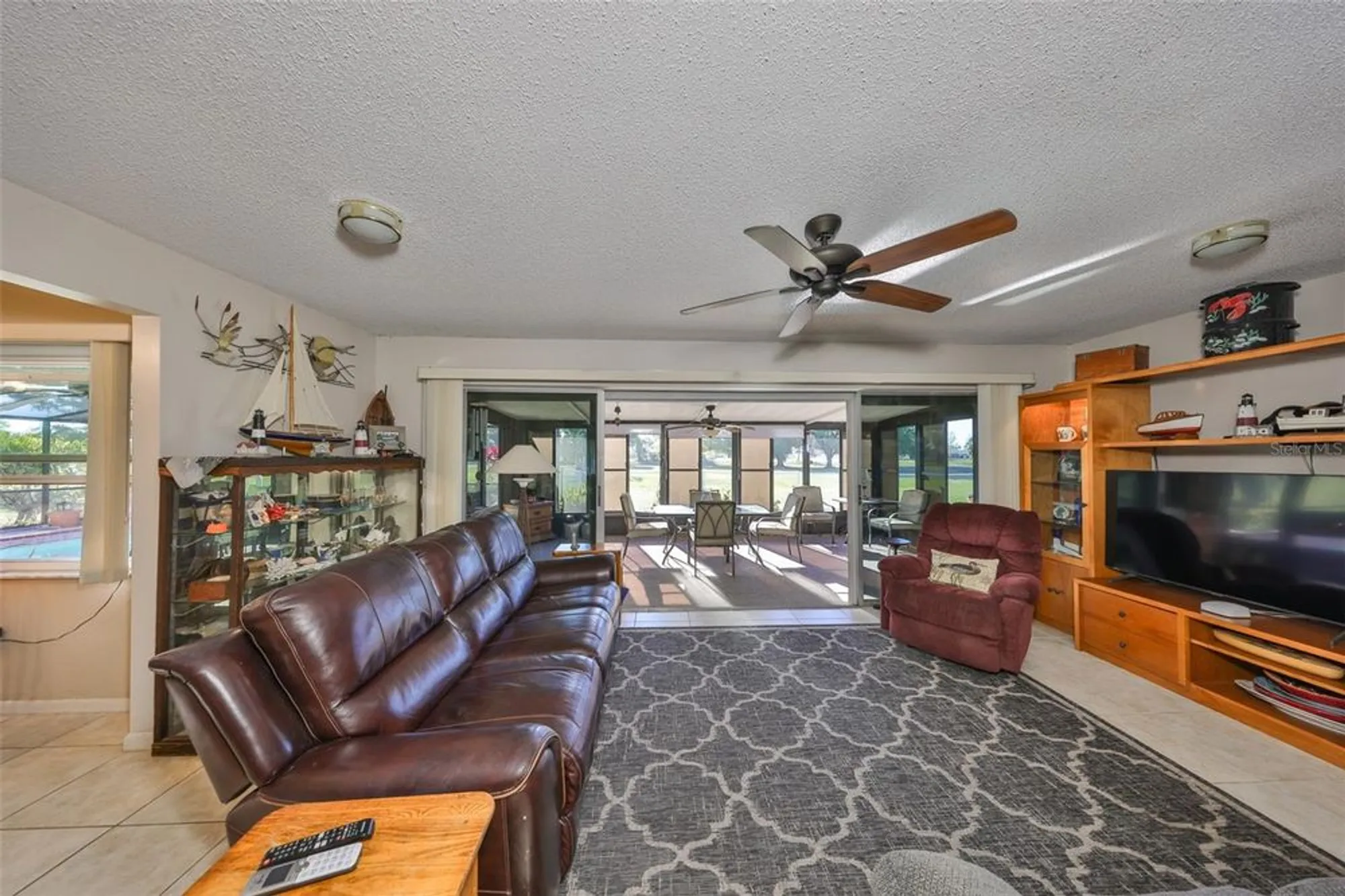 Property Slideshow image 28 of 53 | 672 allegheny dr, Sun City Center, FL, 33573