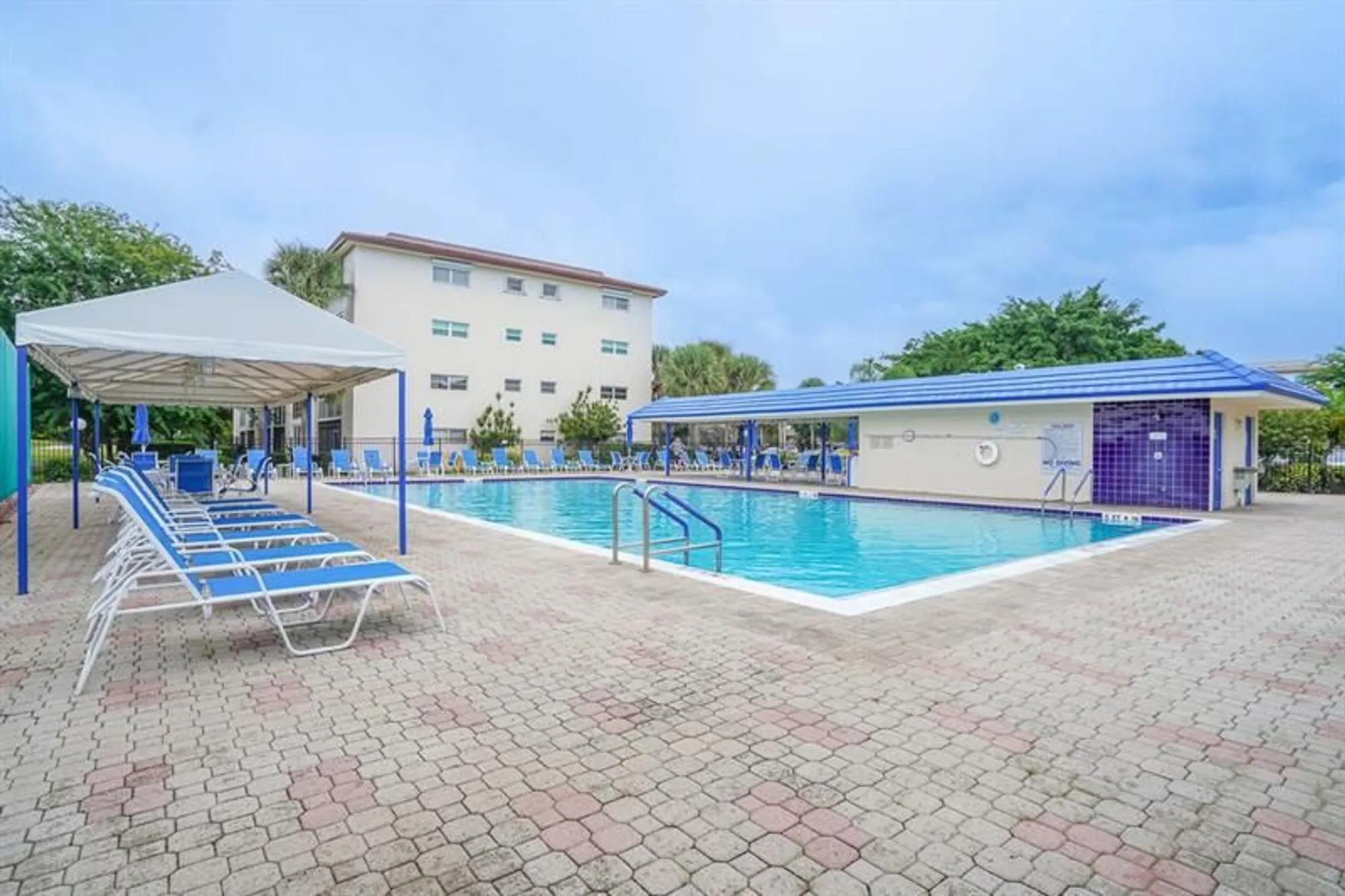 Property Slideshow image 36 of 71 | 3201 portofino pt f1, Coconut Creek, FL, 33066