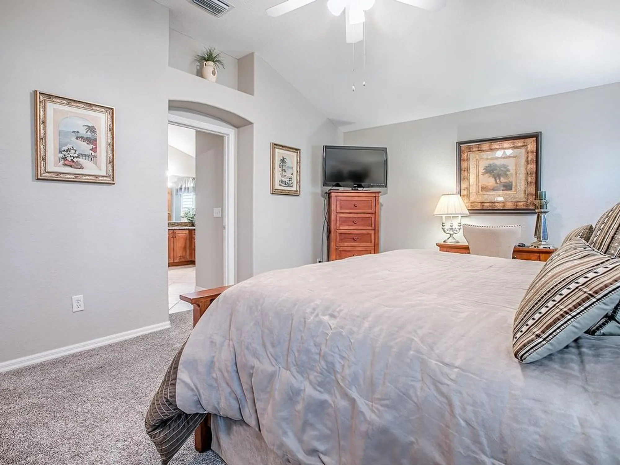 Property Slideshow image 20 of 37 | 629 hartley pl, The Villages, FL, 32162