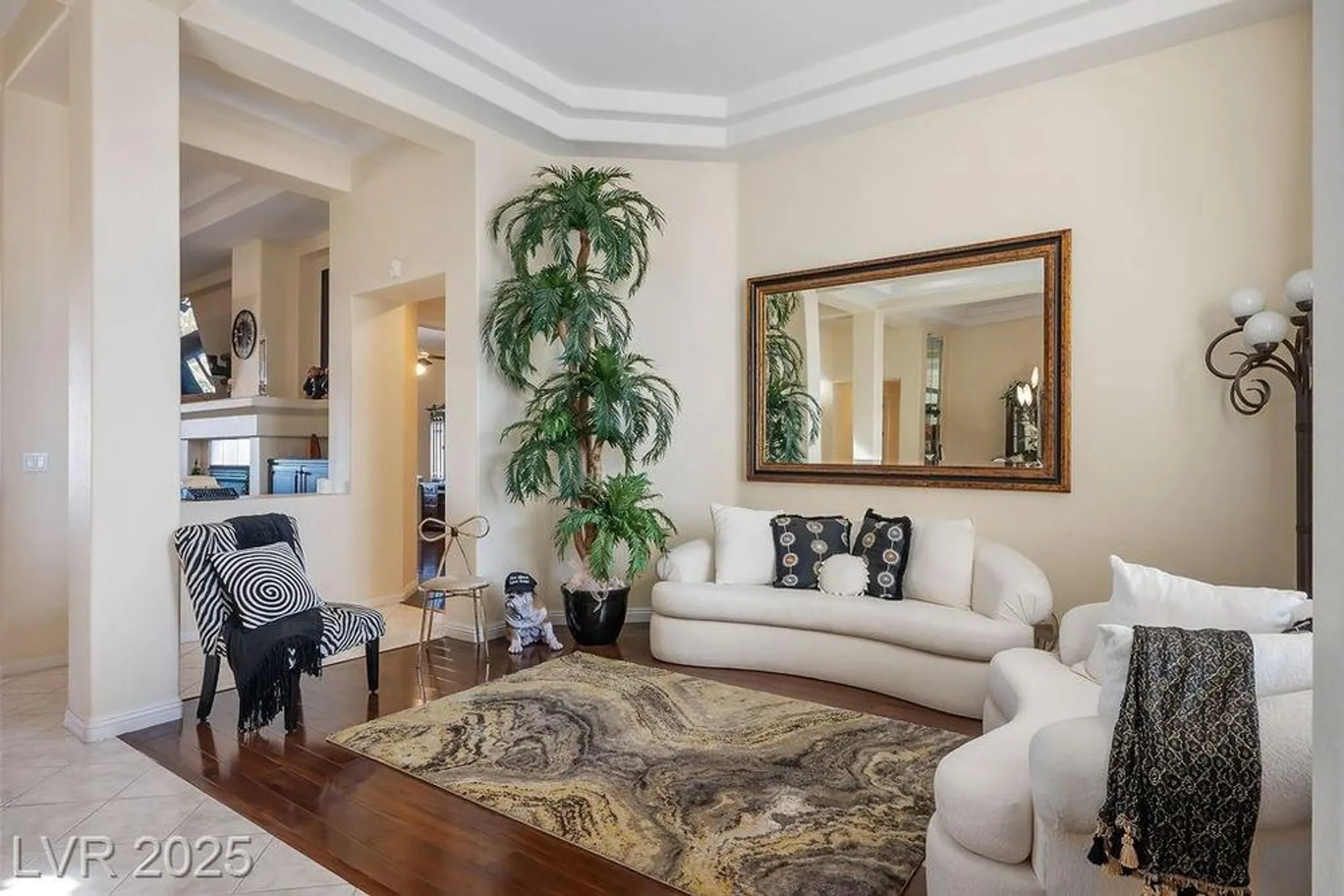 Property Slideshow image 18 of 99 | 10712 button willow dr, Las Vegas, NV, 89134