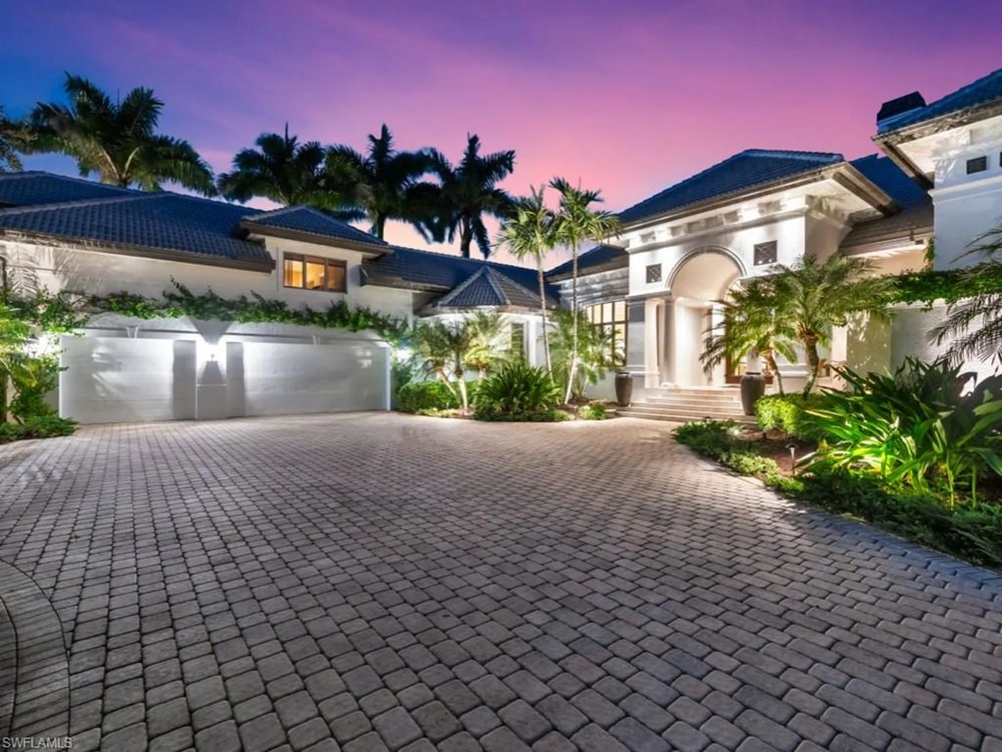 Property Slideshow image 43 of 50 | 26271 woodlyn dr, Bonita Springs, FL, 34134