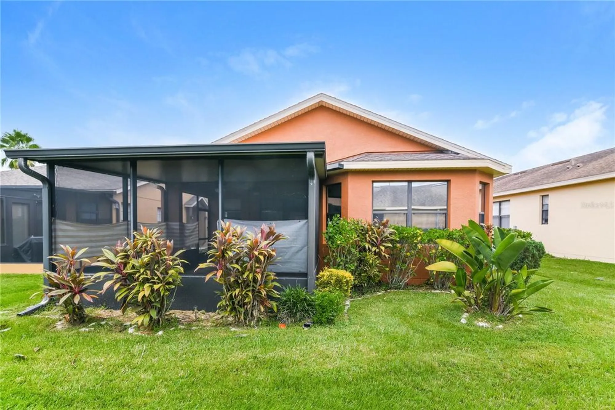 Property Slideshow image 14 of 16 | 505 millifiora ln, Kissimmee, FL, 34759