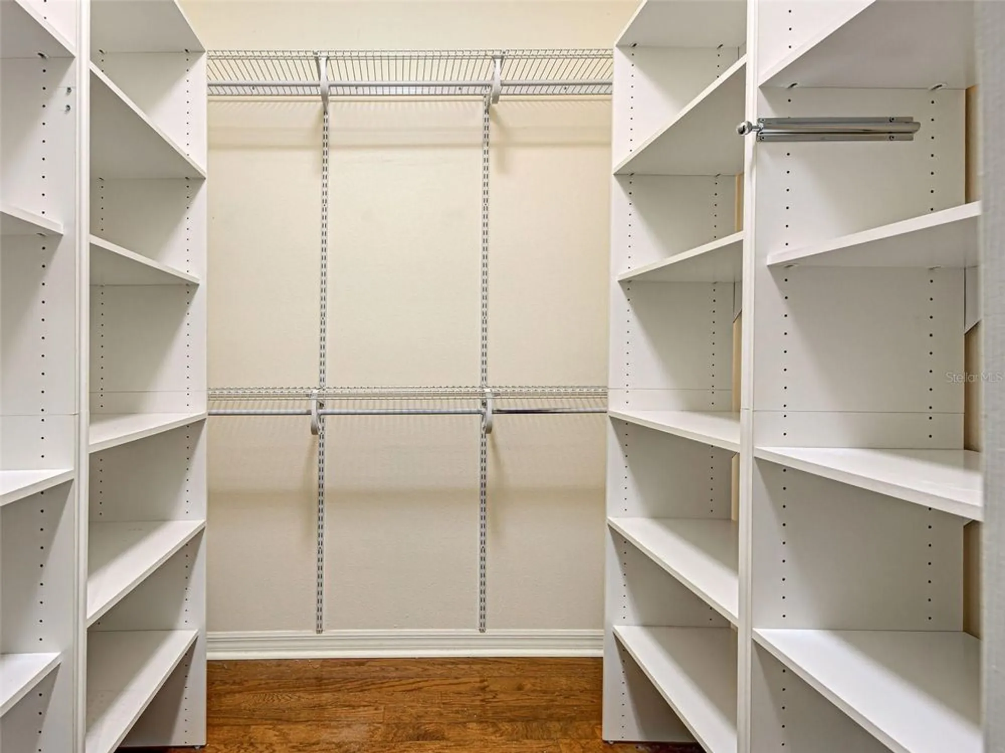 Property Slideshow image 27 of 54 | 912 barclay ct, Venice, FL, 34293