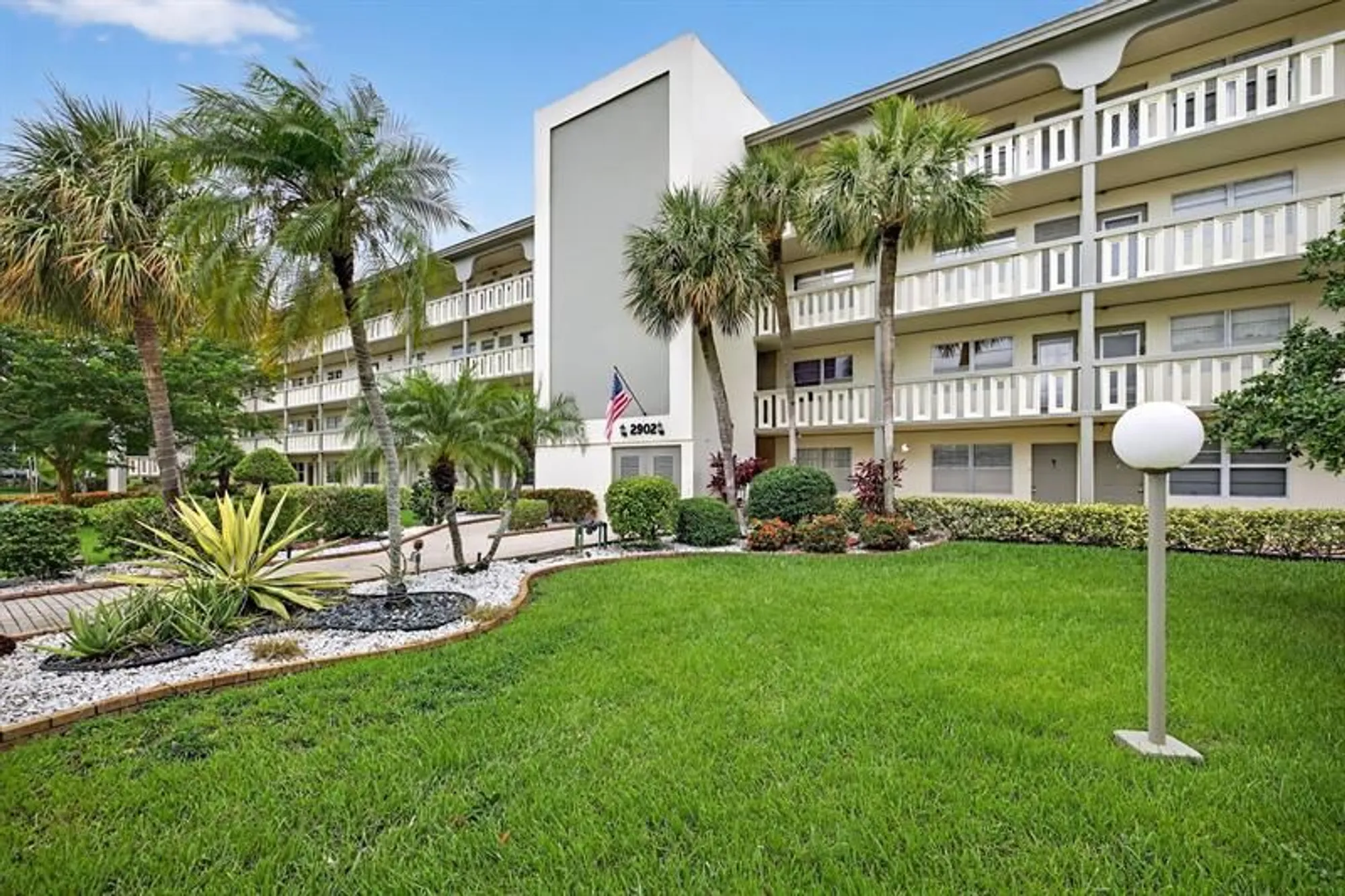 Property Slideshow image 1 of 24 | 2902 victoria cir g3, Coconut Creek, FL, 33066