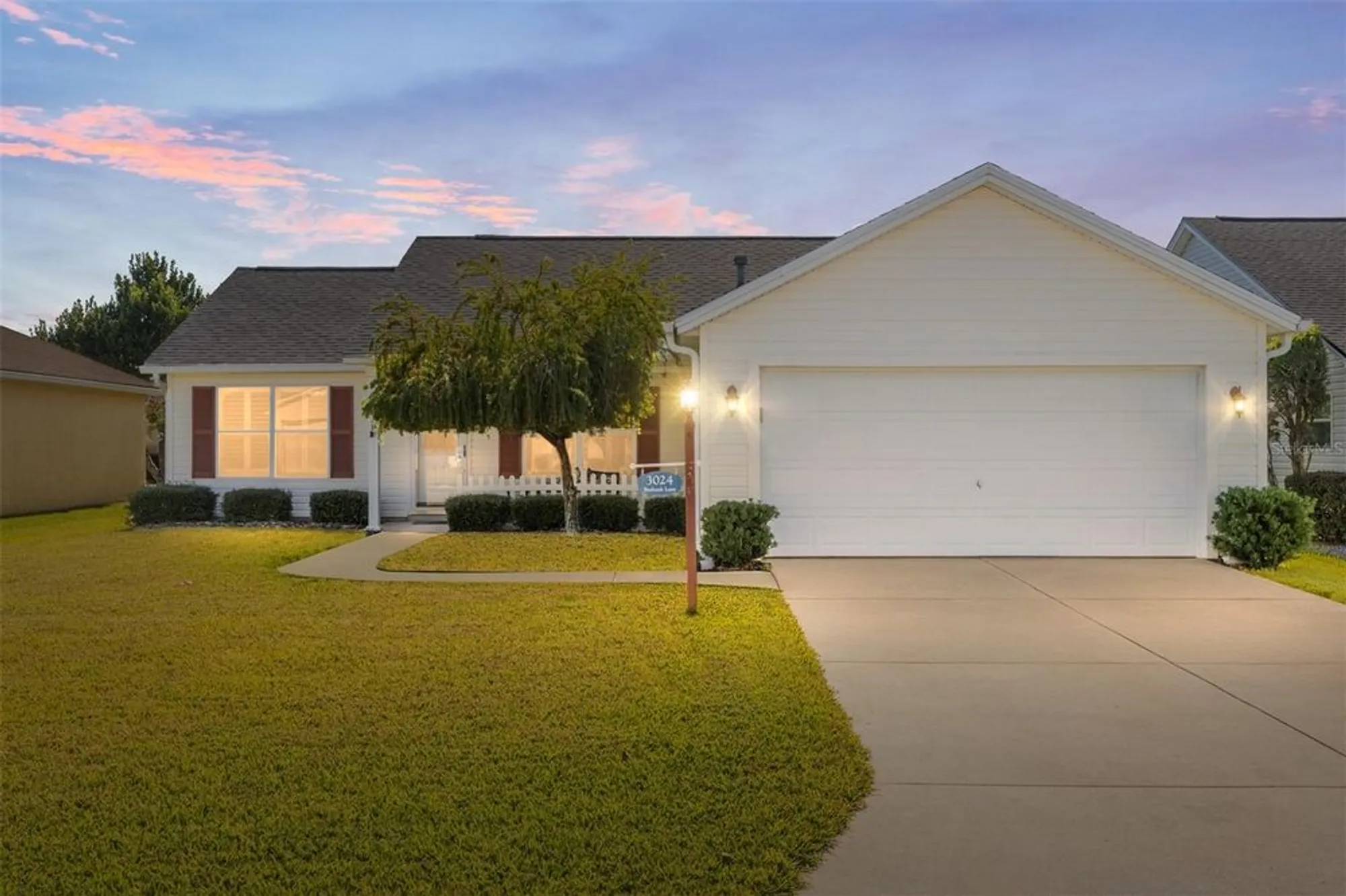 Property Slideshow image 2 of 37 | 3024 burbank ln, The Villages, FL, 32162