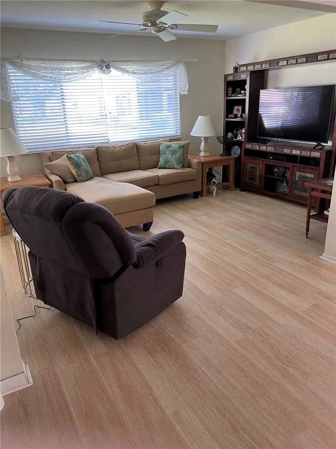 Property Slideshow image 11 of 24 | 2311 waterbluff pl # v307, Sarasota, FL, 34231