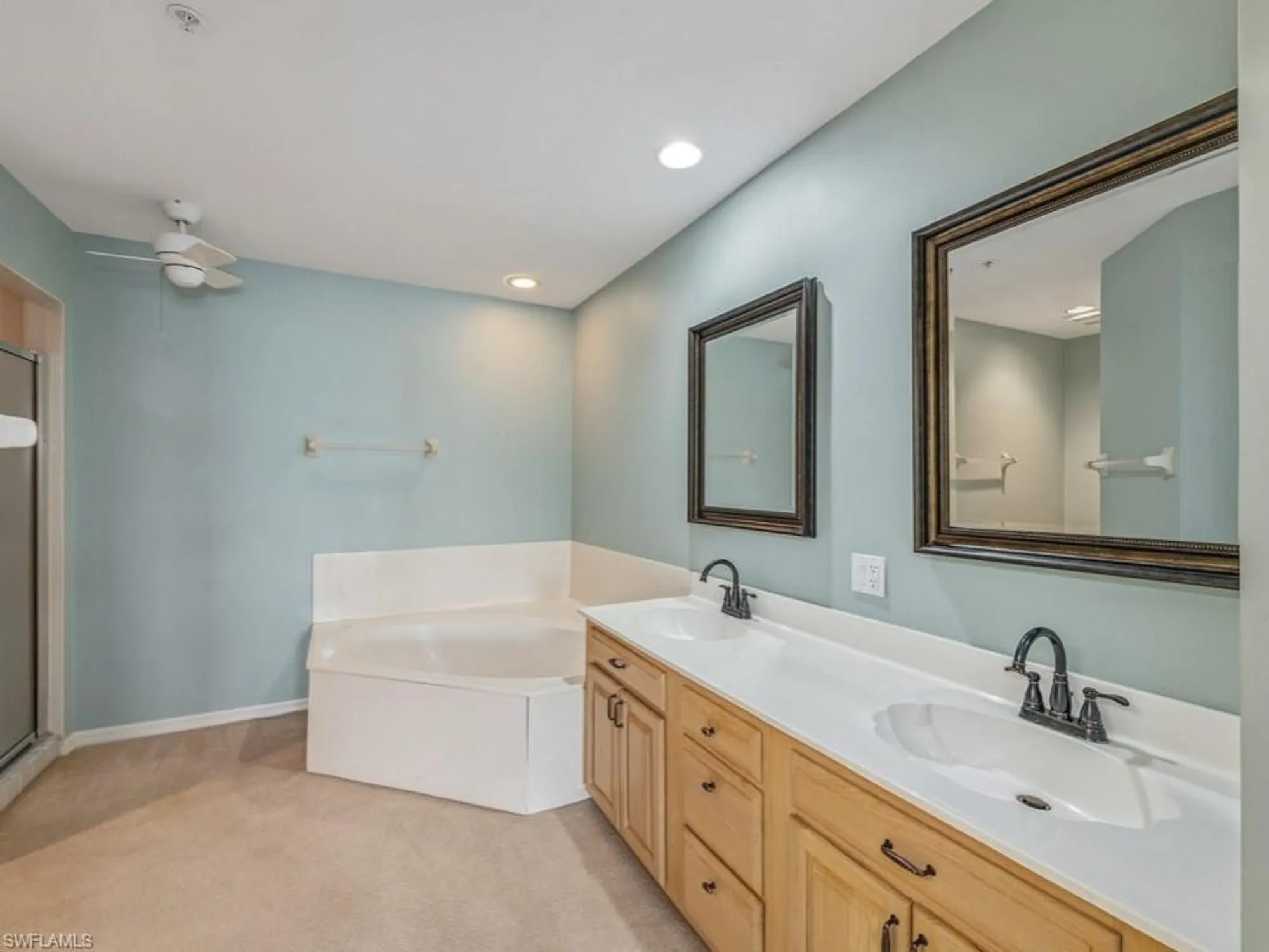 Property Slideshow image 10 of 31 | 3310 glen cairn ct 102, Bonita Springs, FL, 34134