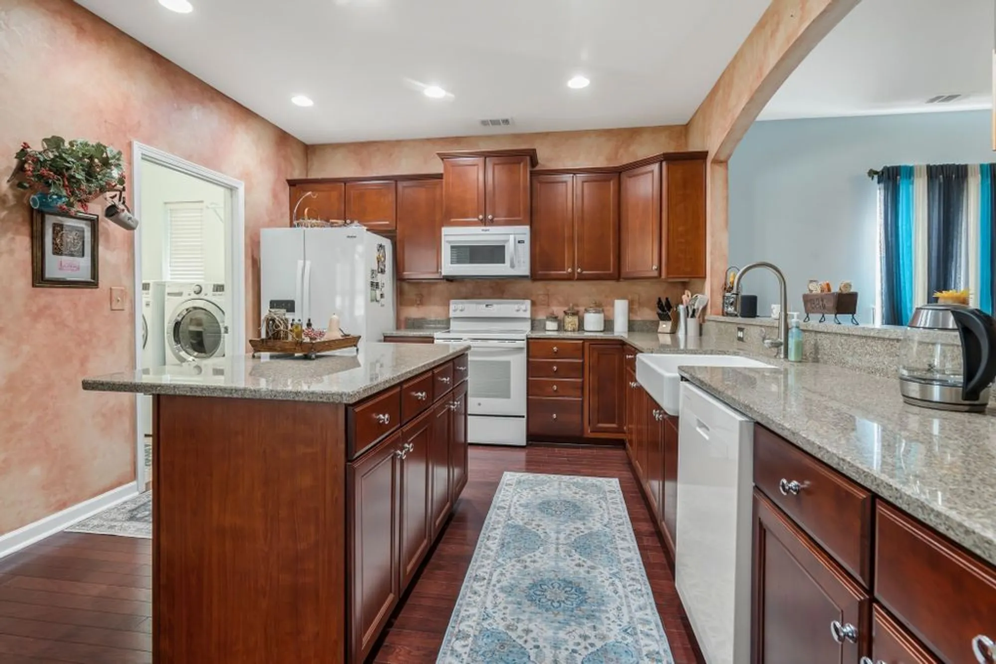 Property Slideshow image 10 of 41 | 1209 cannon ln, Mount Juliet, TN, 37122