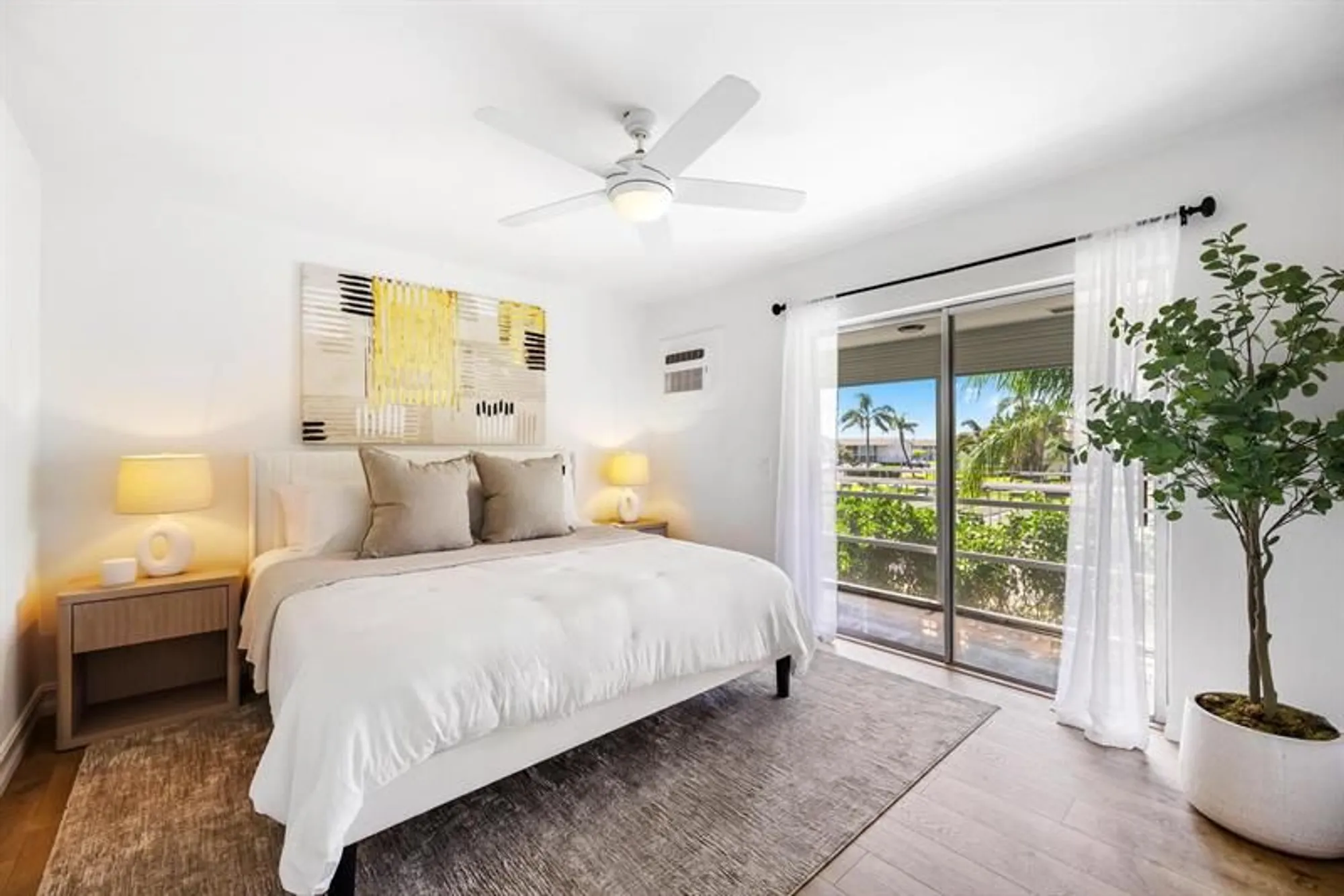 Property Slideshow image 15 of 38 | 480 horizons 207, Boynton Beach, FL, 33435