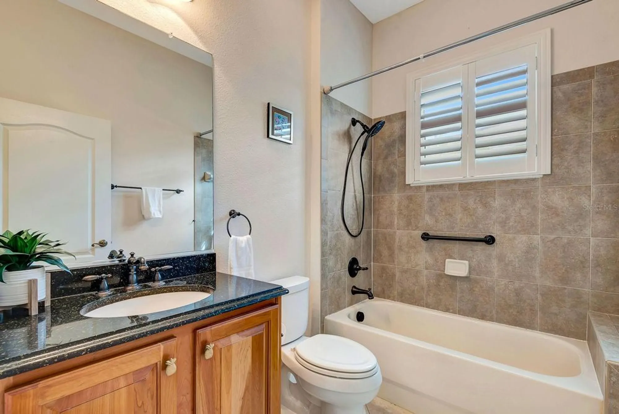Property Slideshow image 5 of 31 | 804 regal manor way, Sun City Center, FL, 33573