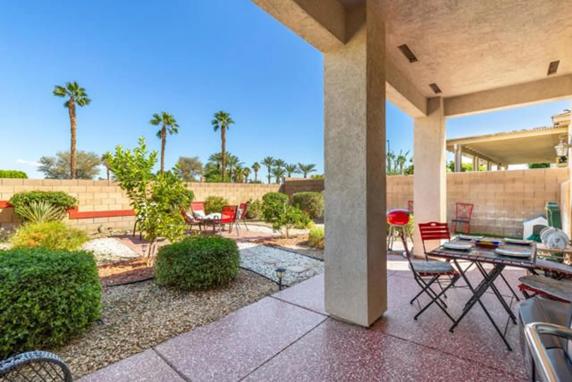 Property Slideshow image 39 of 65 | 43986 medinah dr, Indio, CA, 92201
