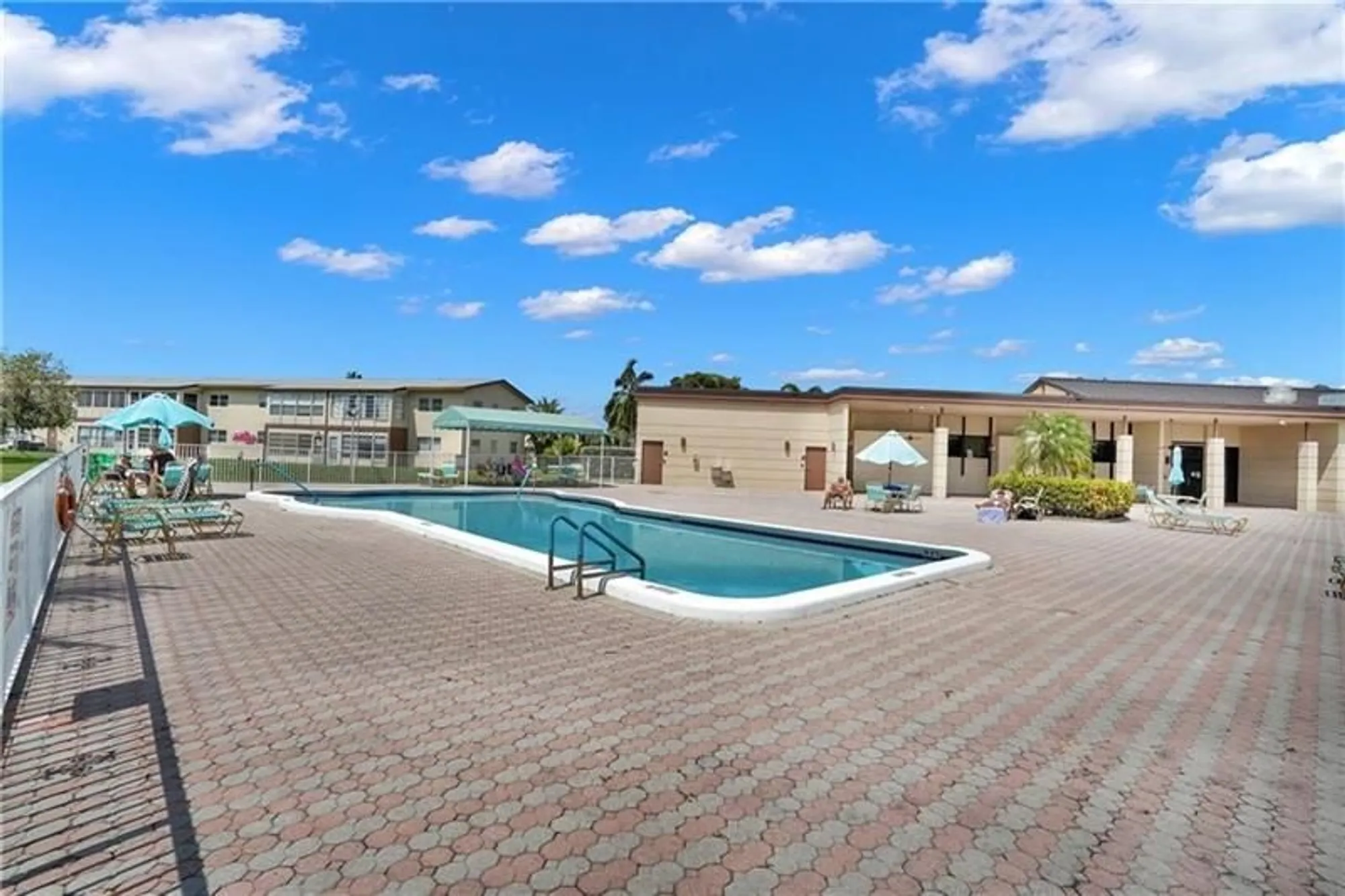 Property Slideshow image 9 of 14 | 7300 nw 5th ct apt 101, Margate, FL, 33063