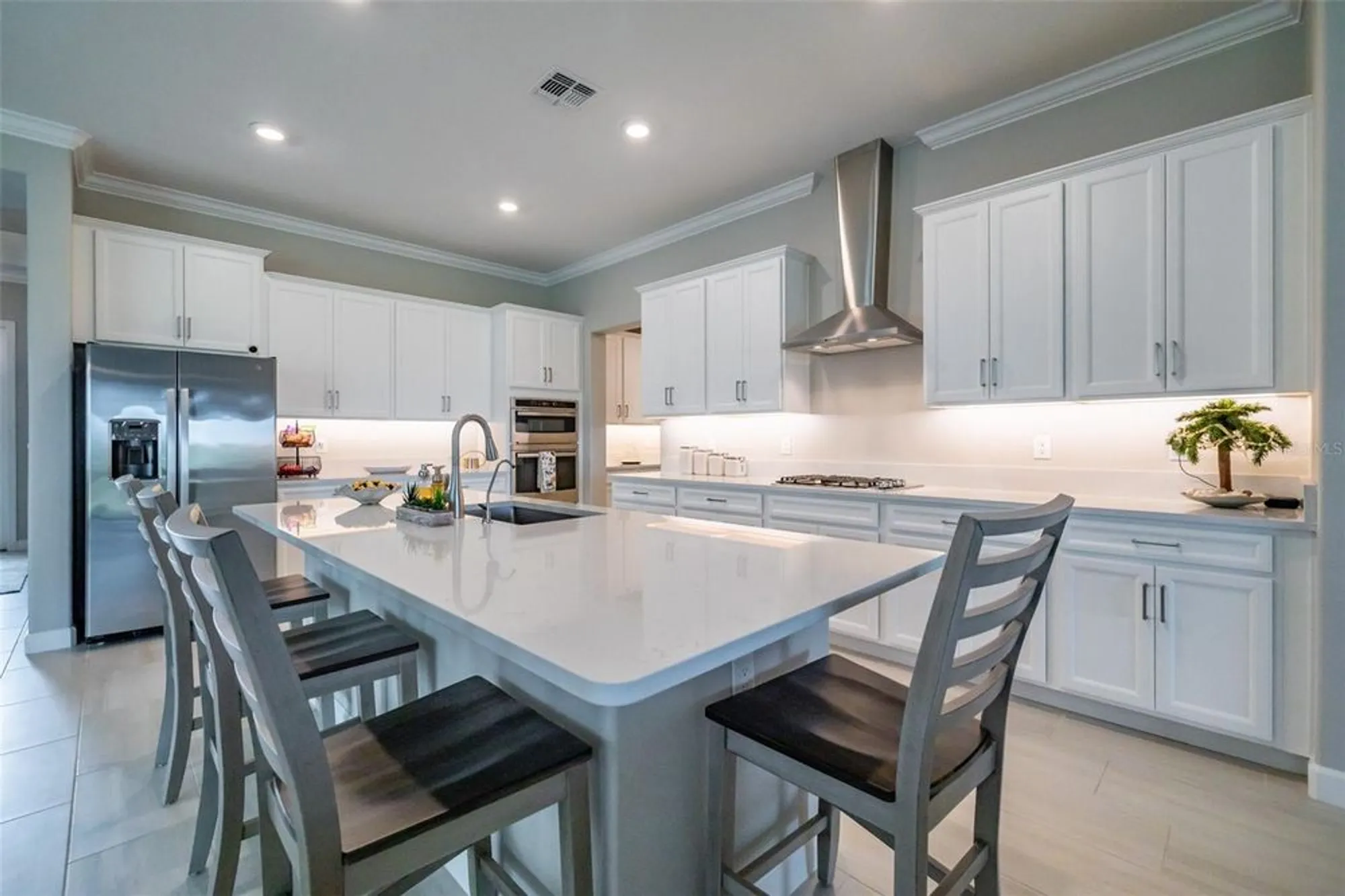 Property Slideshow image 15 of 80 | 5329 windy grove dr, Wimauma, FL, 33598