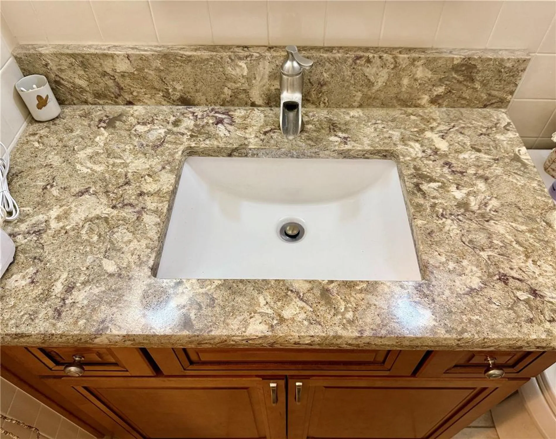 Property Slideshow image 11 of 49 | 2293 swedish dr 21, Clearwater, FL, 33763