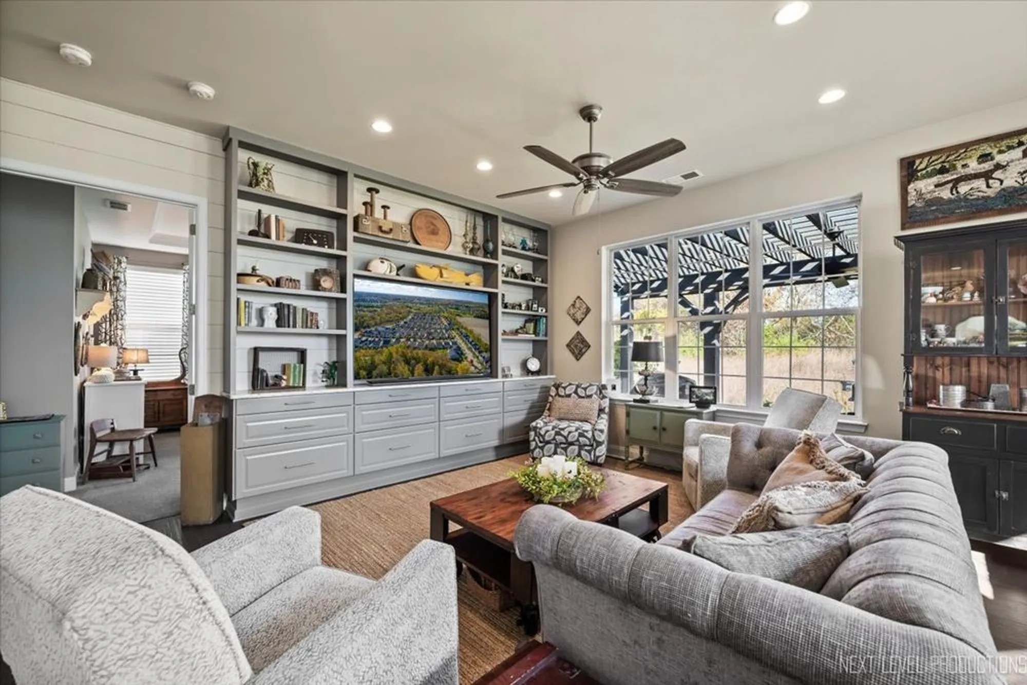 Property Slideshow image 14 of 31 | 3870 crooked creek dr, Elgin, IL, 60124